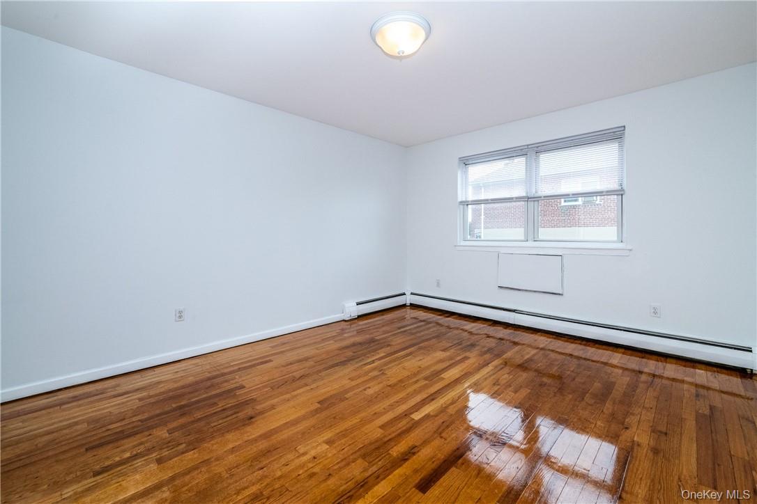 Single Family Hollers Avenue Bronx, NY 10475, MLS-1041859-12