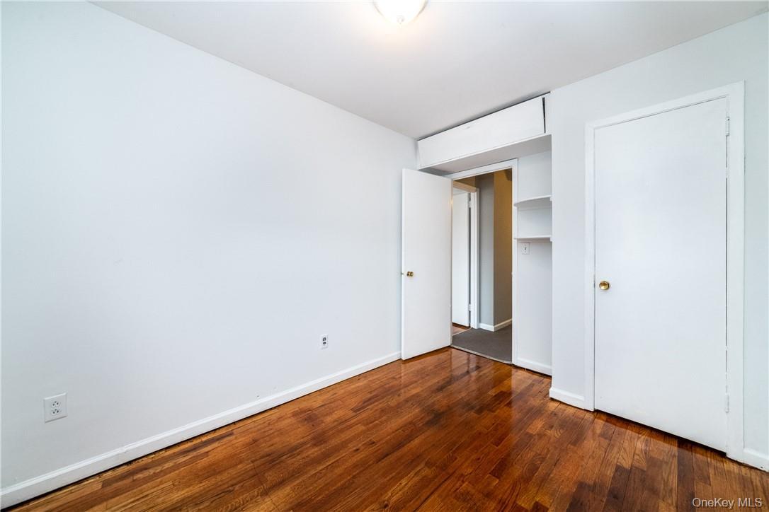 Single Family Hollers Avenue Bronx, NY 10475, MLS-1041859-17