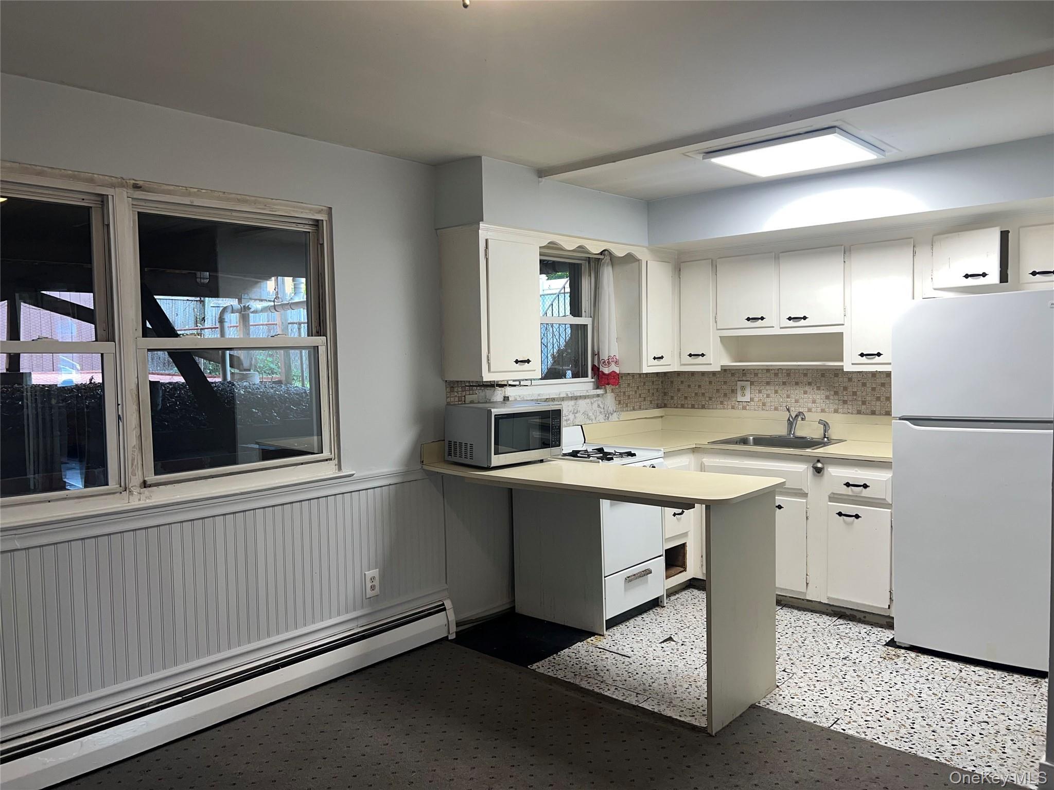 Single Family Hollers Avenue Bronx, NY 10475, MLS-1041859-25