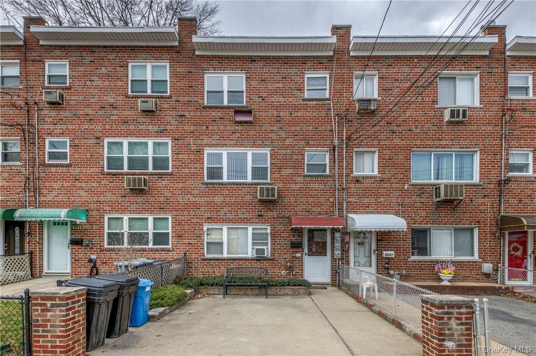 Single Family Hollers Avenue  Bronx, NY 10475, MLS-1041859-32