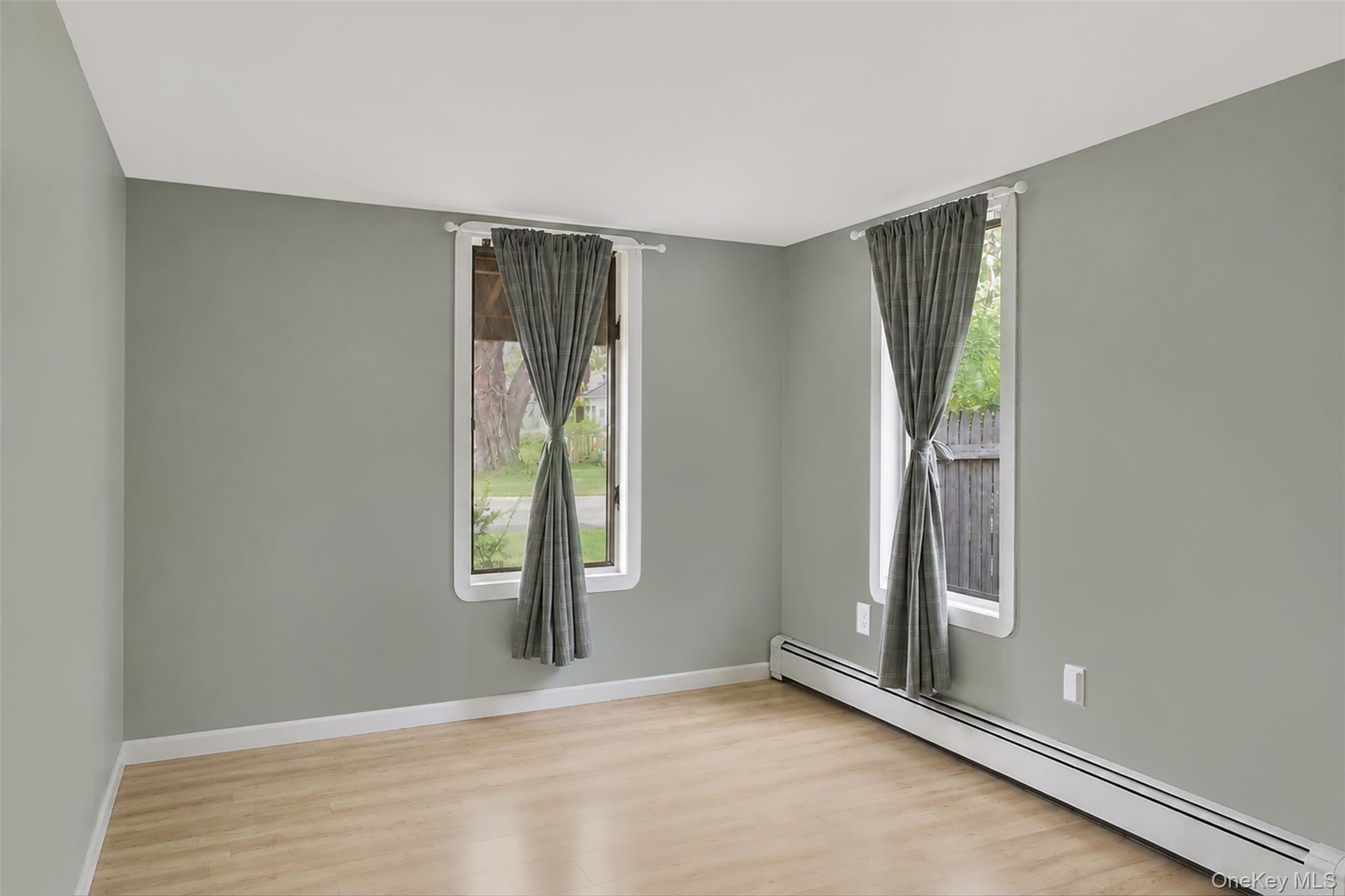 Single Family Clover Lane Suffolk County, NY 11719, MLS-1041870-23