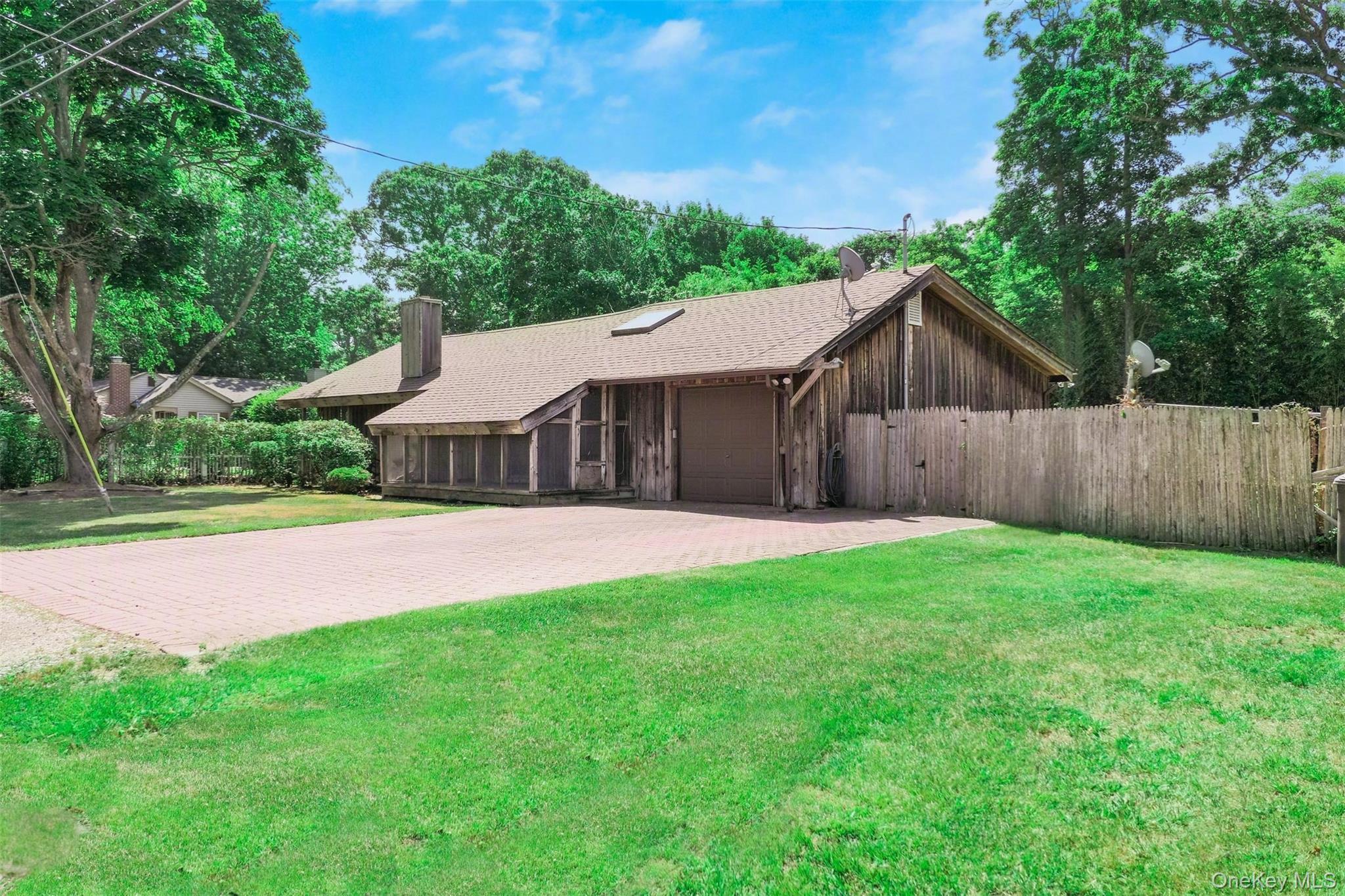 Single Family Clover Lane Suffolk County, NY 11719, MLS-1041870-4