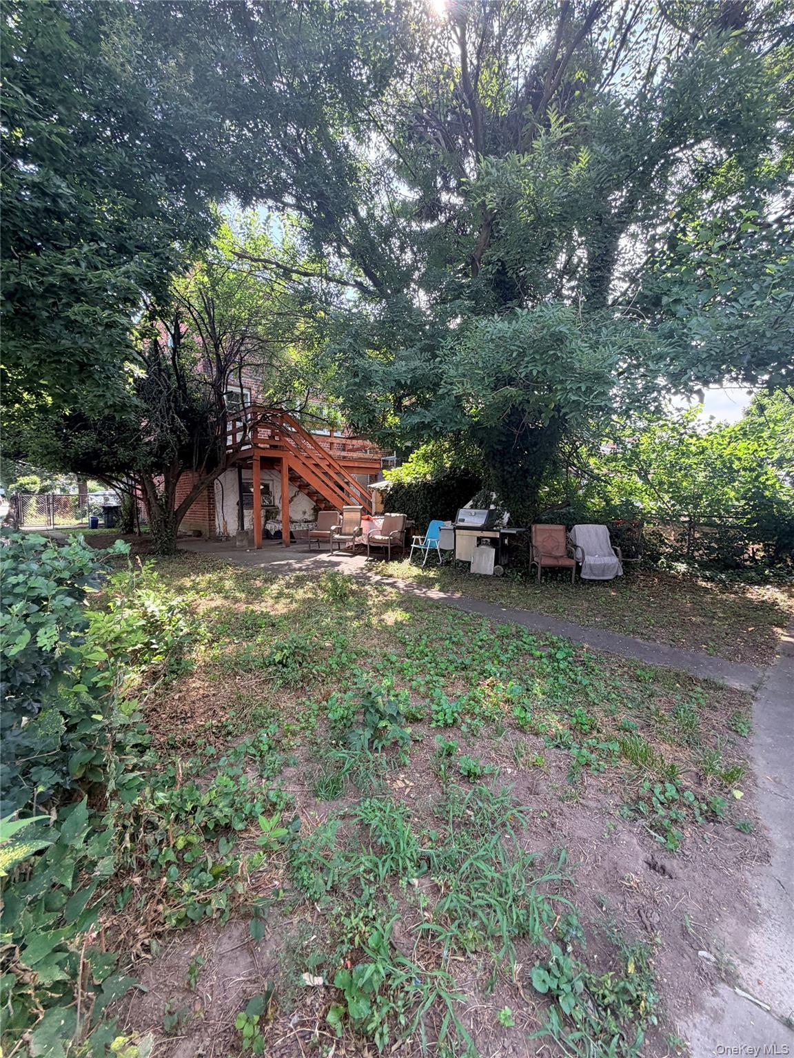 Single Family E Tremont Avenue Bronx, NY 10465, MLS-1041888-3