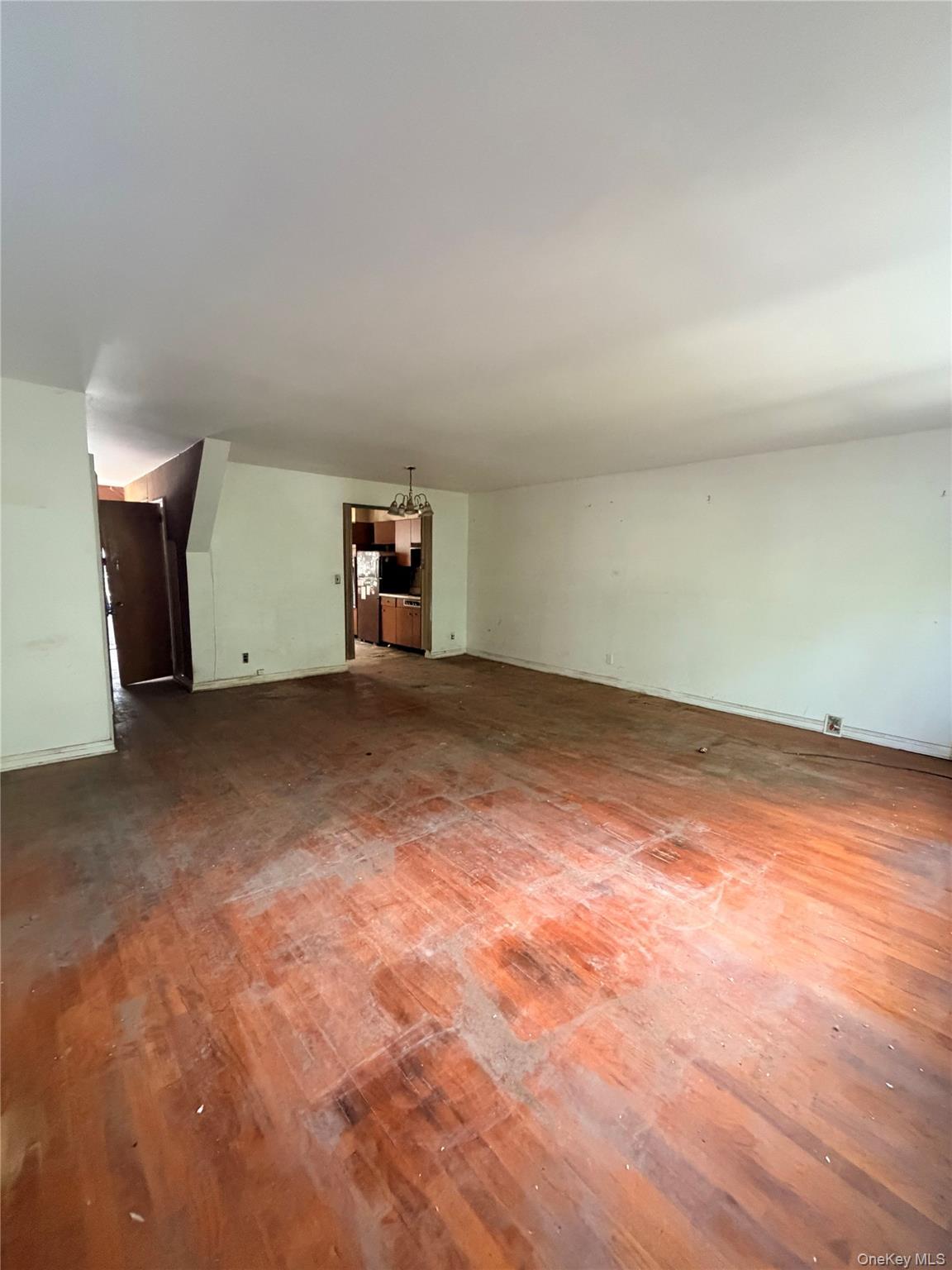 Single Family E Tremont Avenue Bronx, NY 10465, MLS-1041888-6