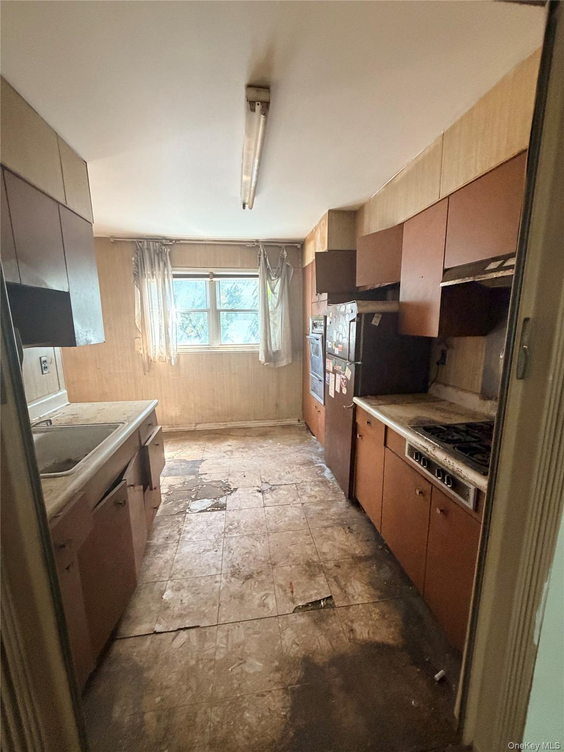 Single Family E Tremont Avenue Bronx, NY 10465, MLS-1041888-7
