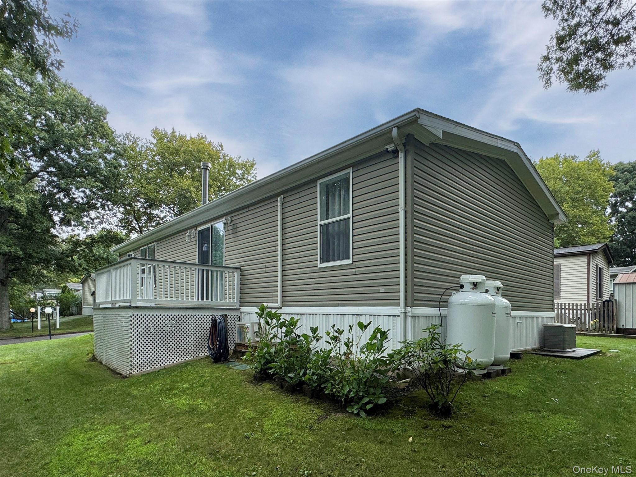 Single Family Osborn  Suffolk County, NY 11901, MLS-1041892-18