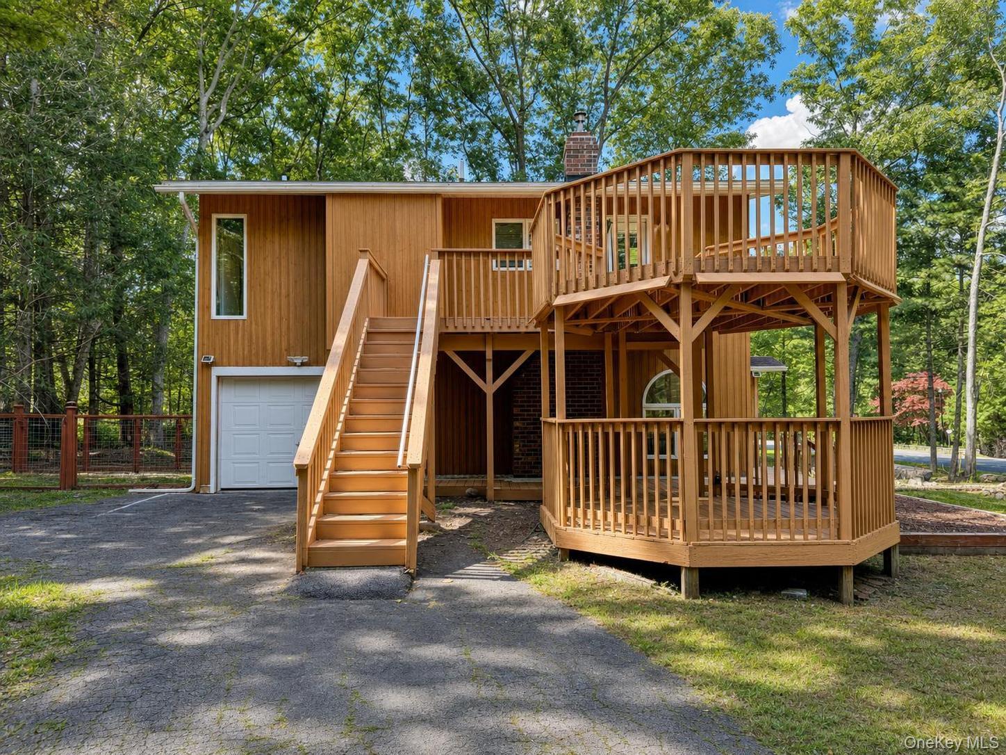 Single Family Buckingham Circle  Sullivan County, NY 12775, MLS-1041893-21