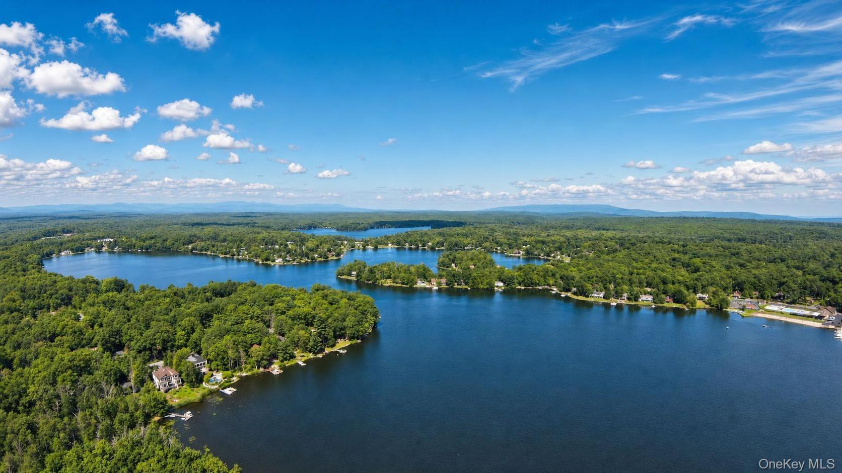Single Family Buckingham Circle  Sullivan County, NY 12775, MLS-1041893-22