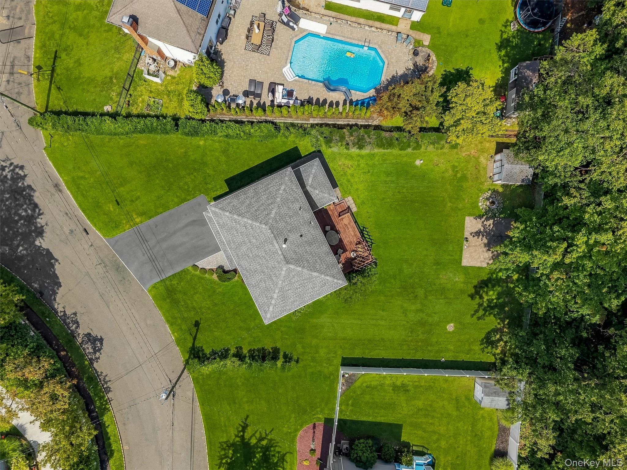 Single Family Edgewood Drive Rockland County, NY 10962, MLS-1041913-26