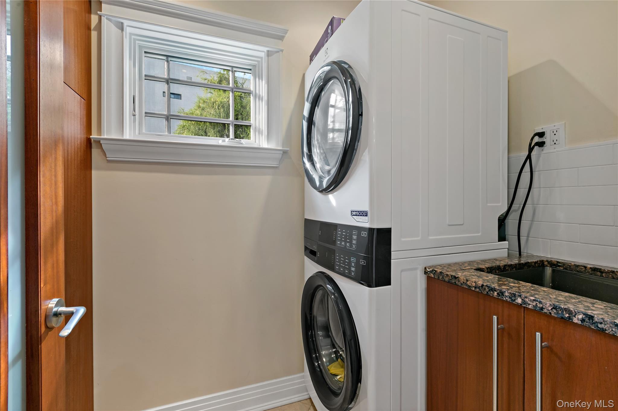 Single Family Echo Bay Drive Westchester County, NY 10805, MLS-1041927-24
