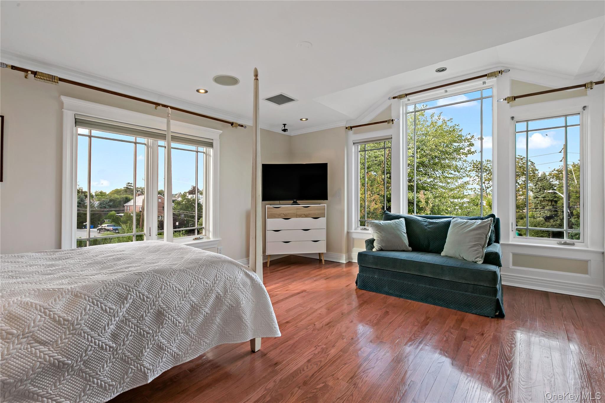 Single Family Echo Bay Drive Westchester County, NY 10805, MLS-1041927-39