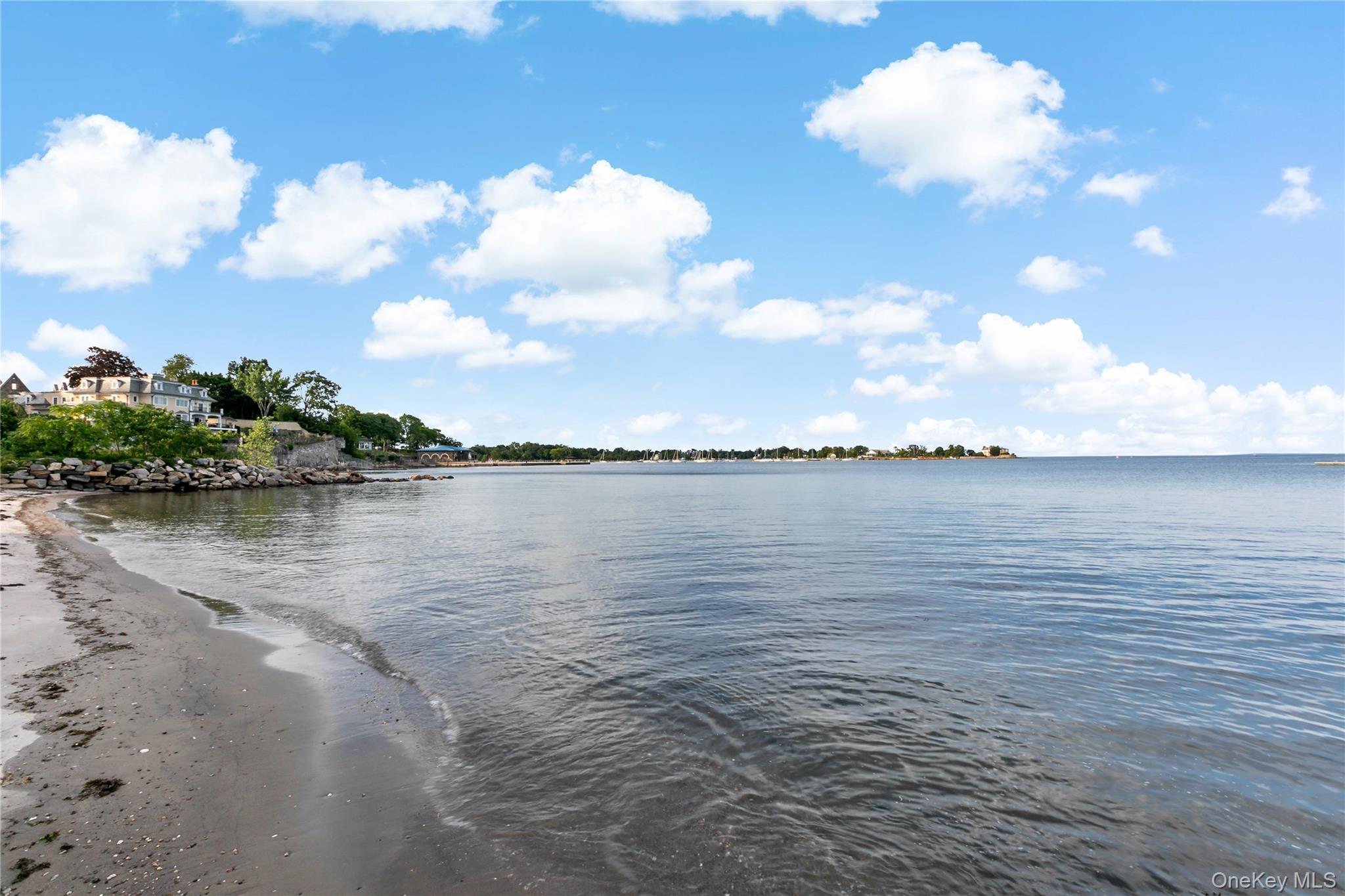 Single Family Echo Bay Drive Westchester County, NY 10805, MLS-1041927-7