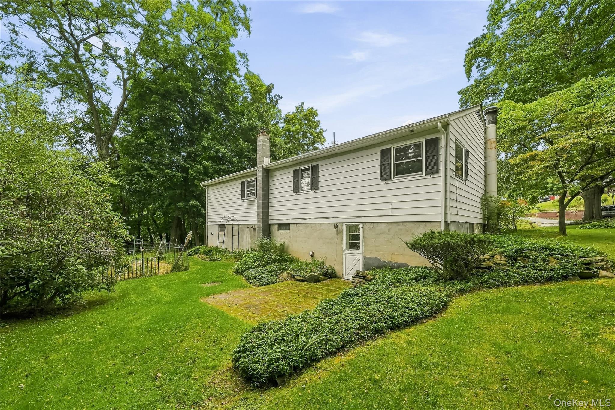 Single Family Michelle Drive Orange County, NY 12550, MLS-1041931-39