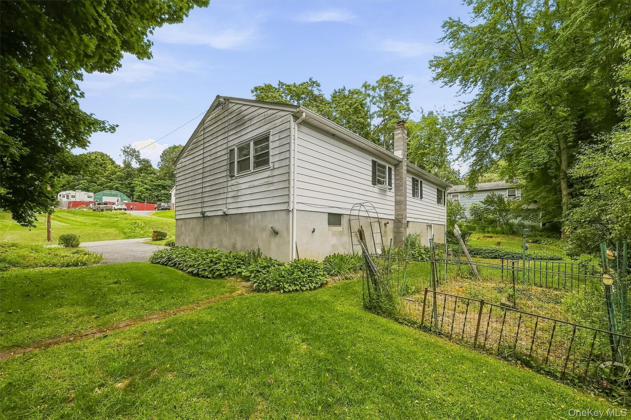 Single Family Michelle Drive  Orange County, NY 12550, MLS-1041931-40