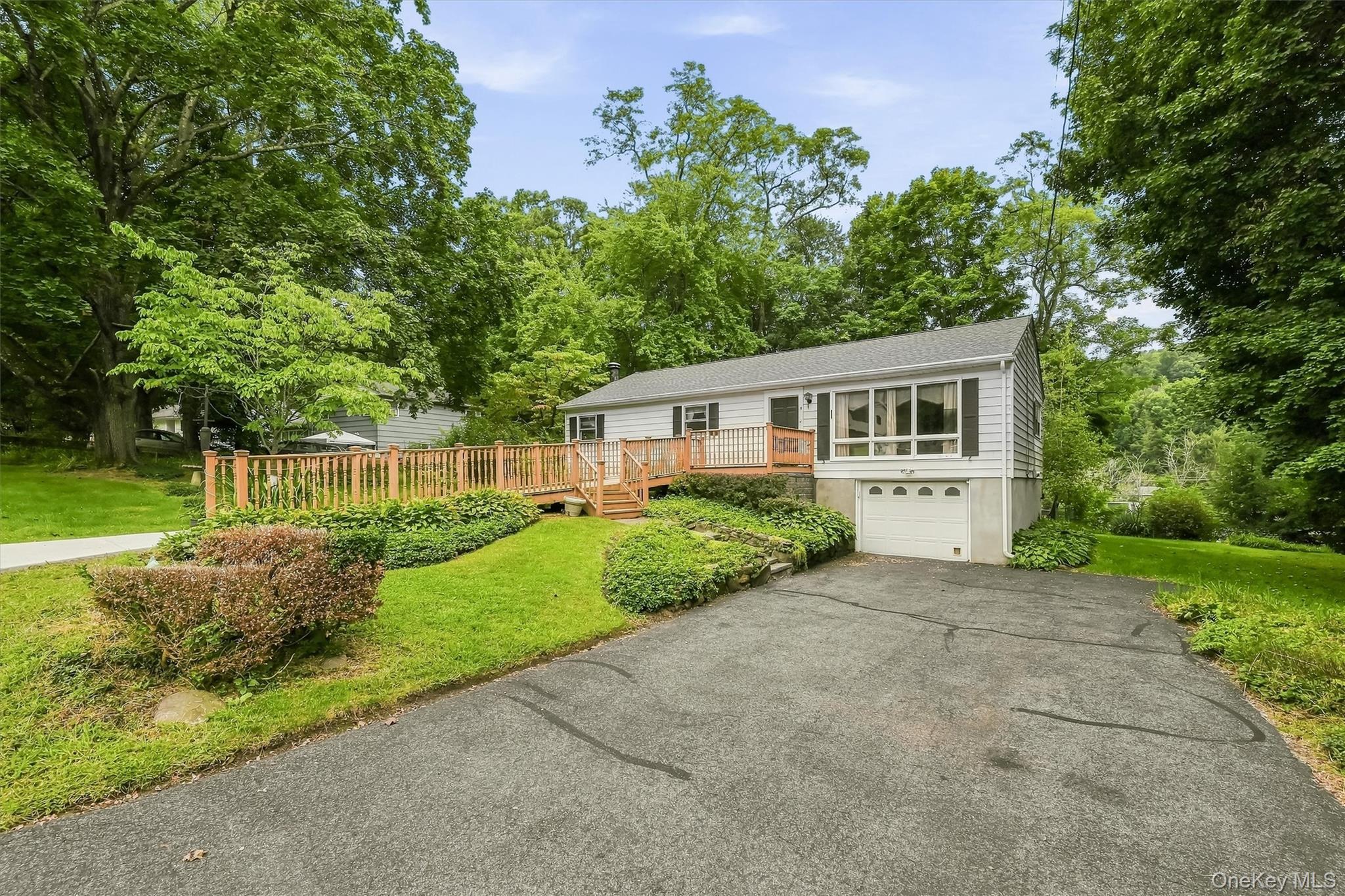 Single Family Michelle Drive Orange County, NY 12550, MLS-1041931-5
