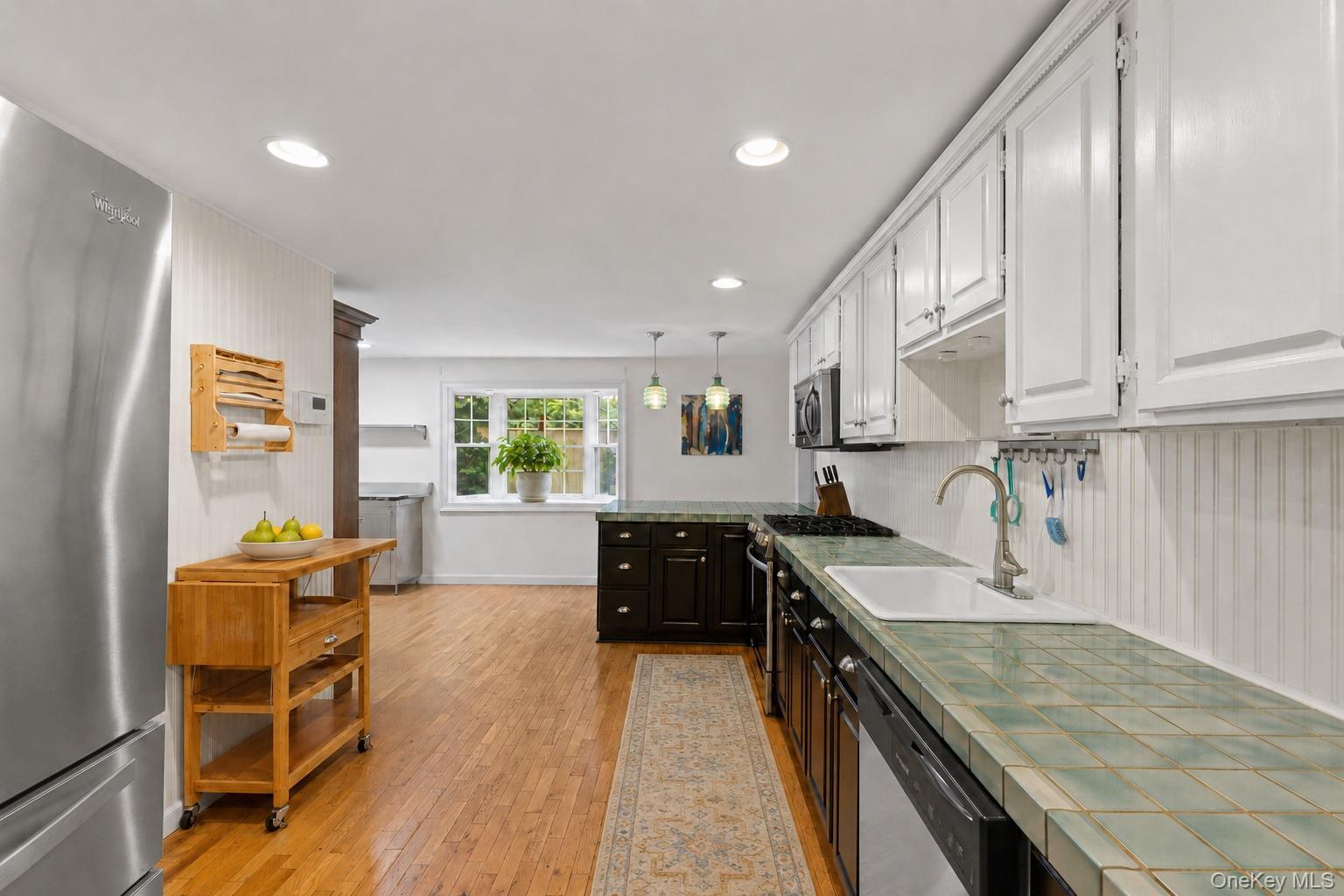 Single Family Walnut Avenue Suffolk County, NY 11733, MLS-1041938-8