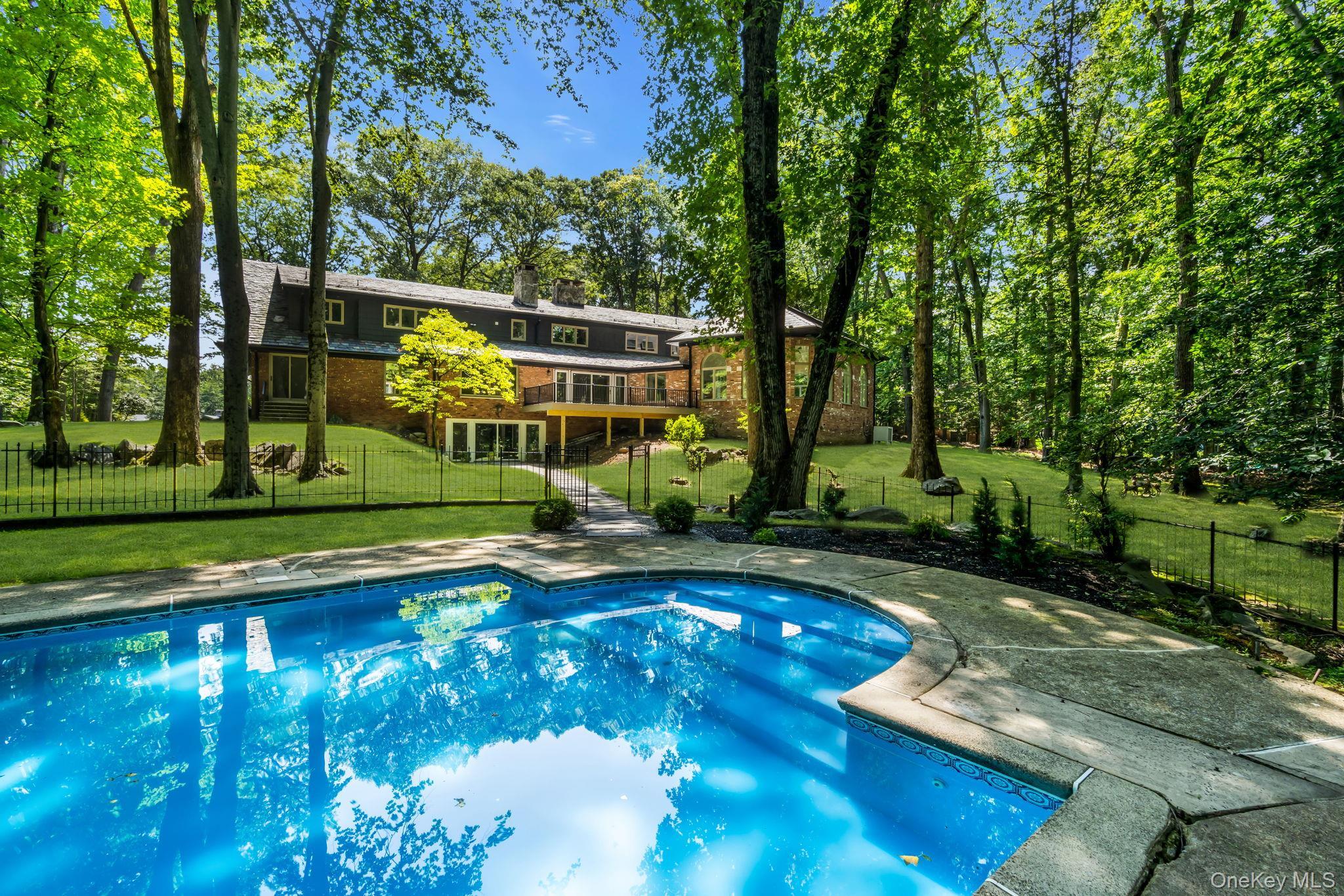 Single Family Deerhill Drive Out Of Area, NY 07423, MLS-1041940-47