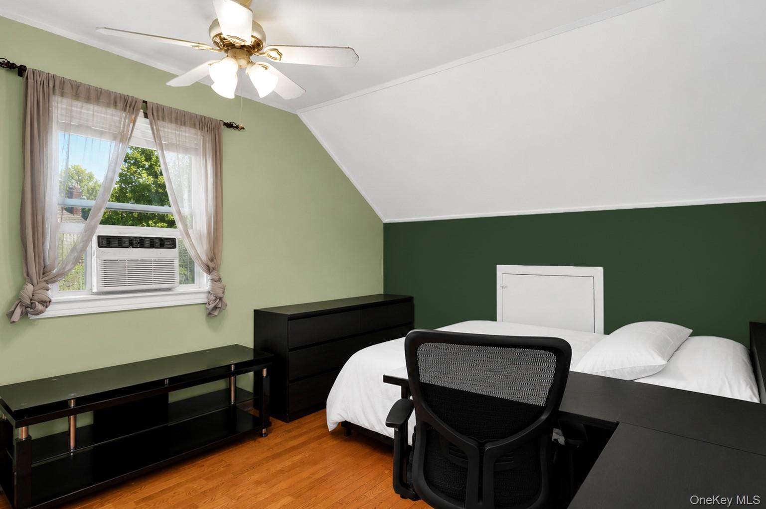 Single Family Shine Place Nassau County, NY 11581, MLS-1041942-11
