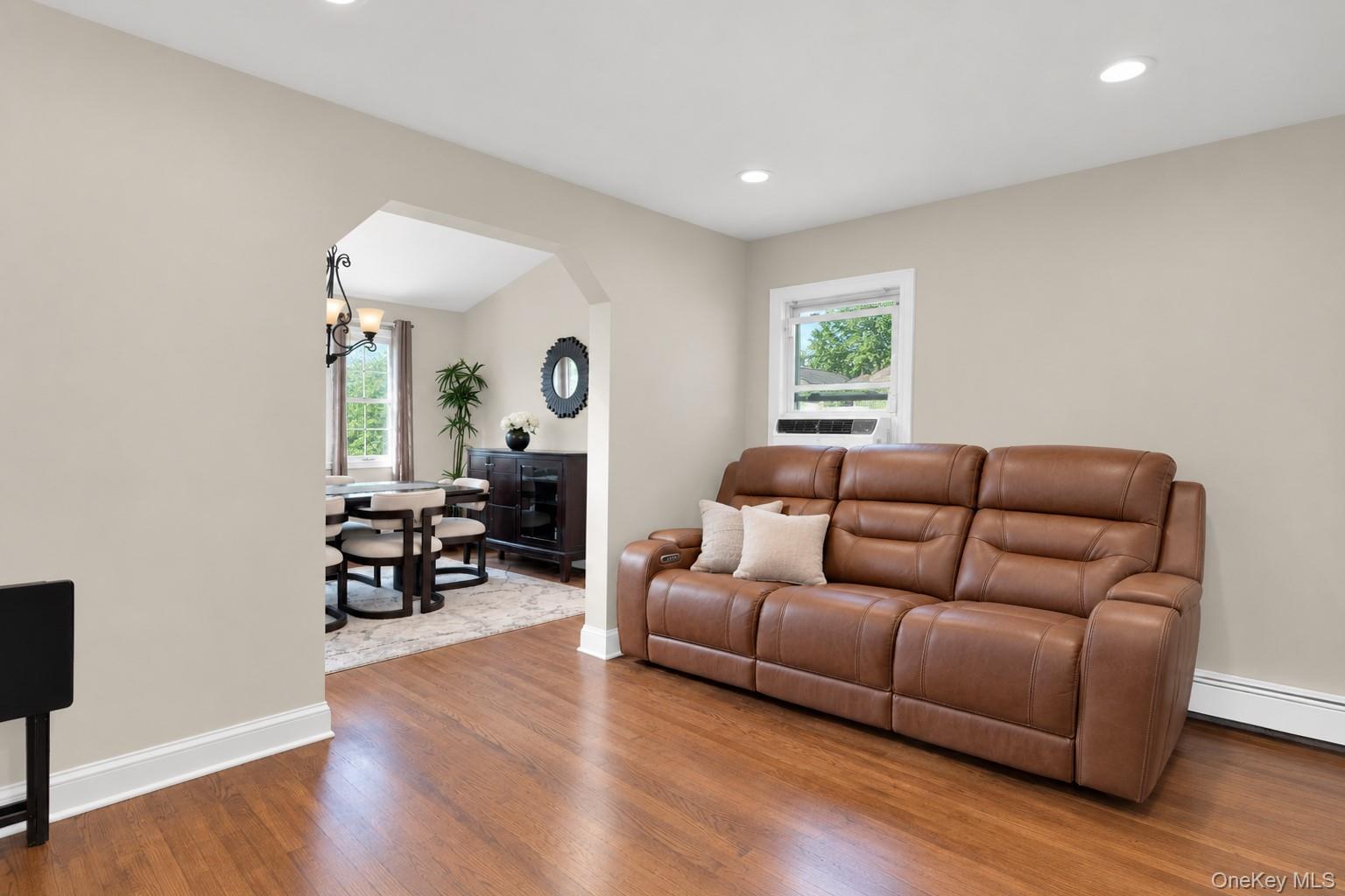 Single Family Shine Place Nassau County, NY 11581, MLS-1041942-6