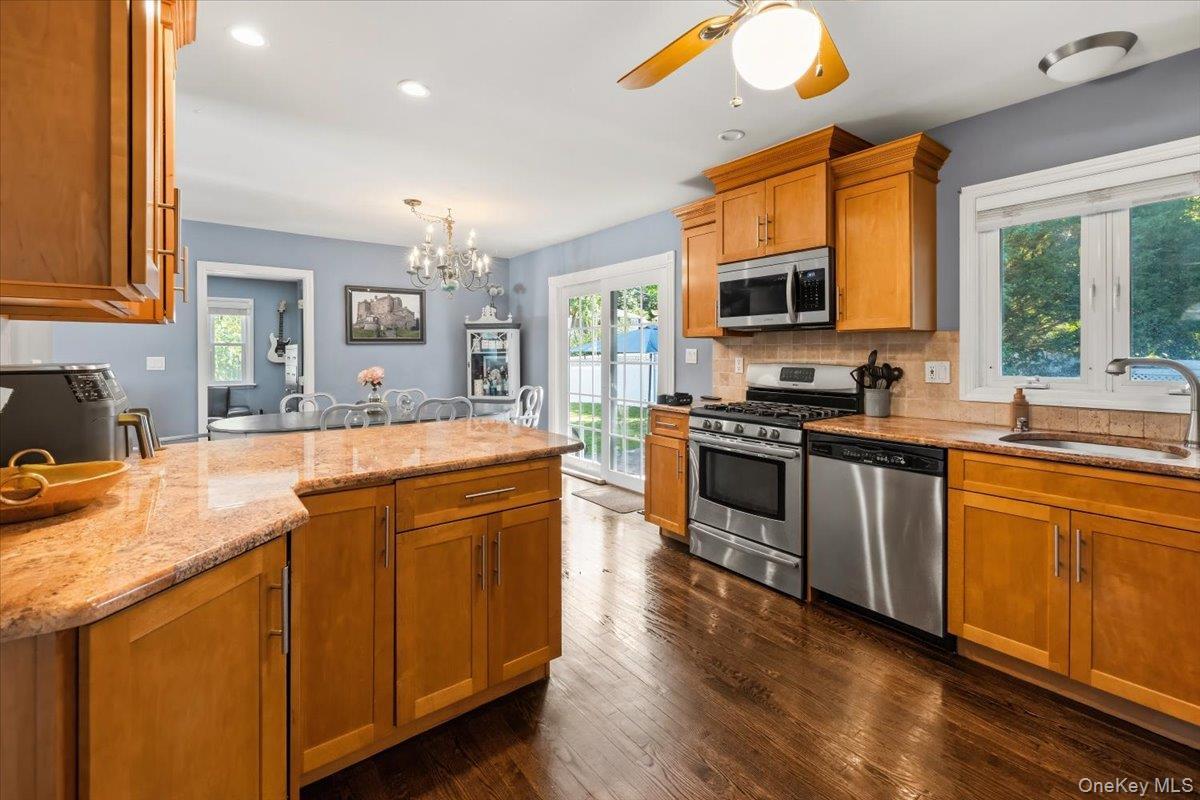 Single Family Foxwood Avenue Rockland County, NY 10901, MLS-1041944-9