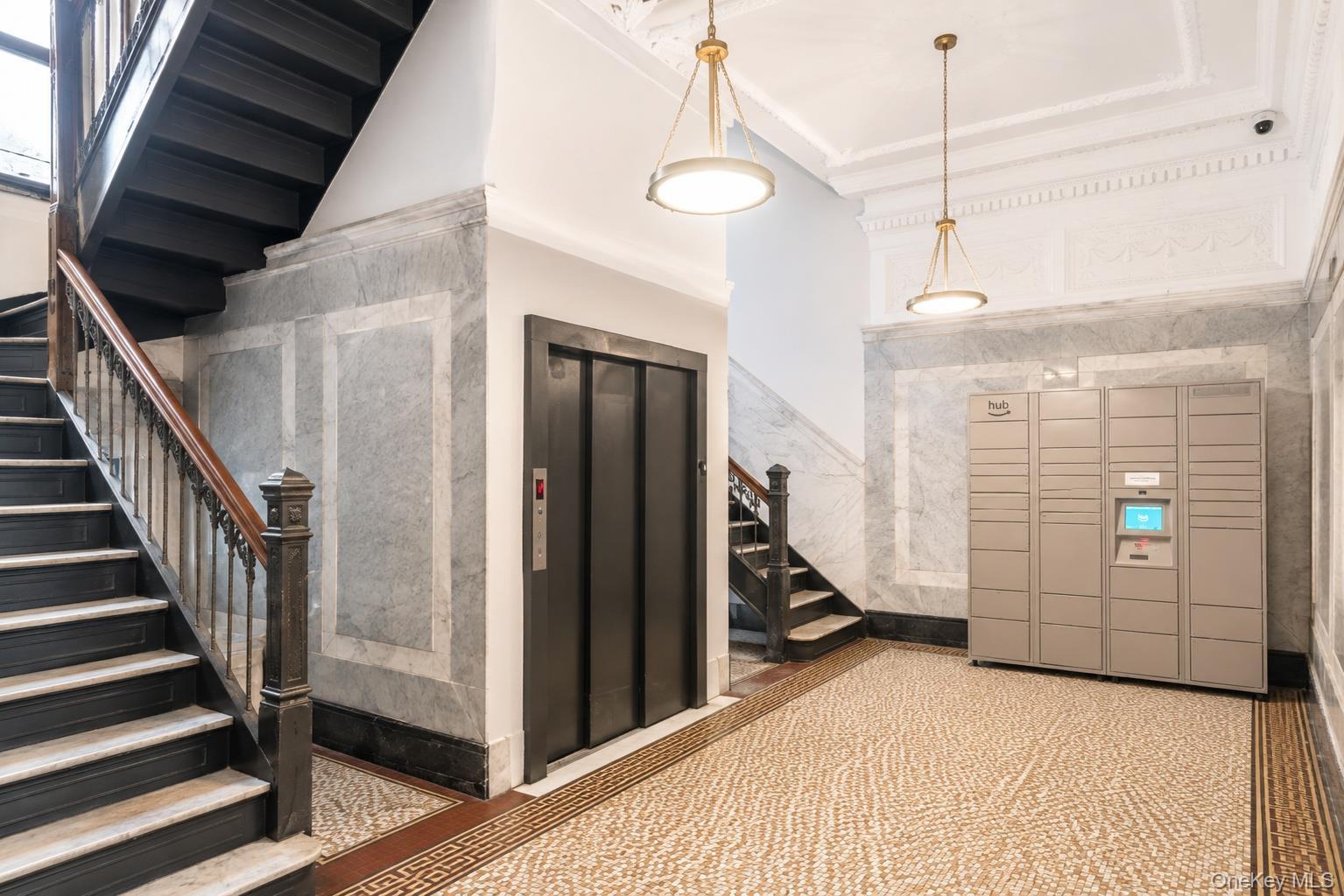 Apartment Broadway Manhattan, NY 10033, MLS-1041955-14