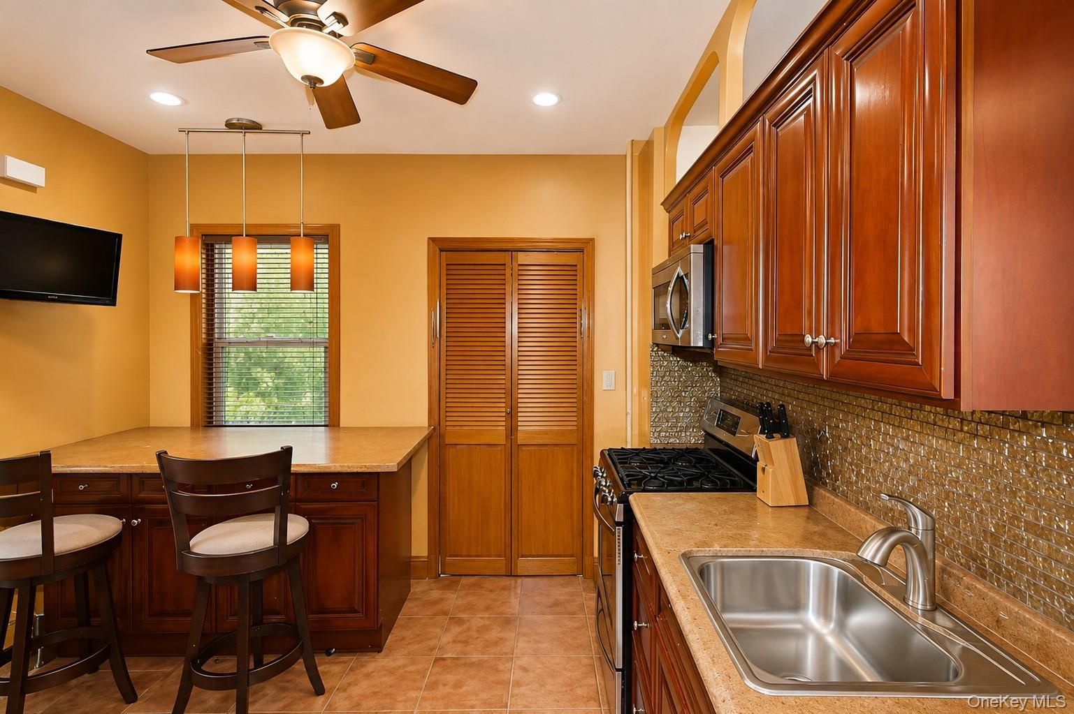 Single Family Beechwood Avenue Westchester County, NY 10553, MLS-1041965-6