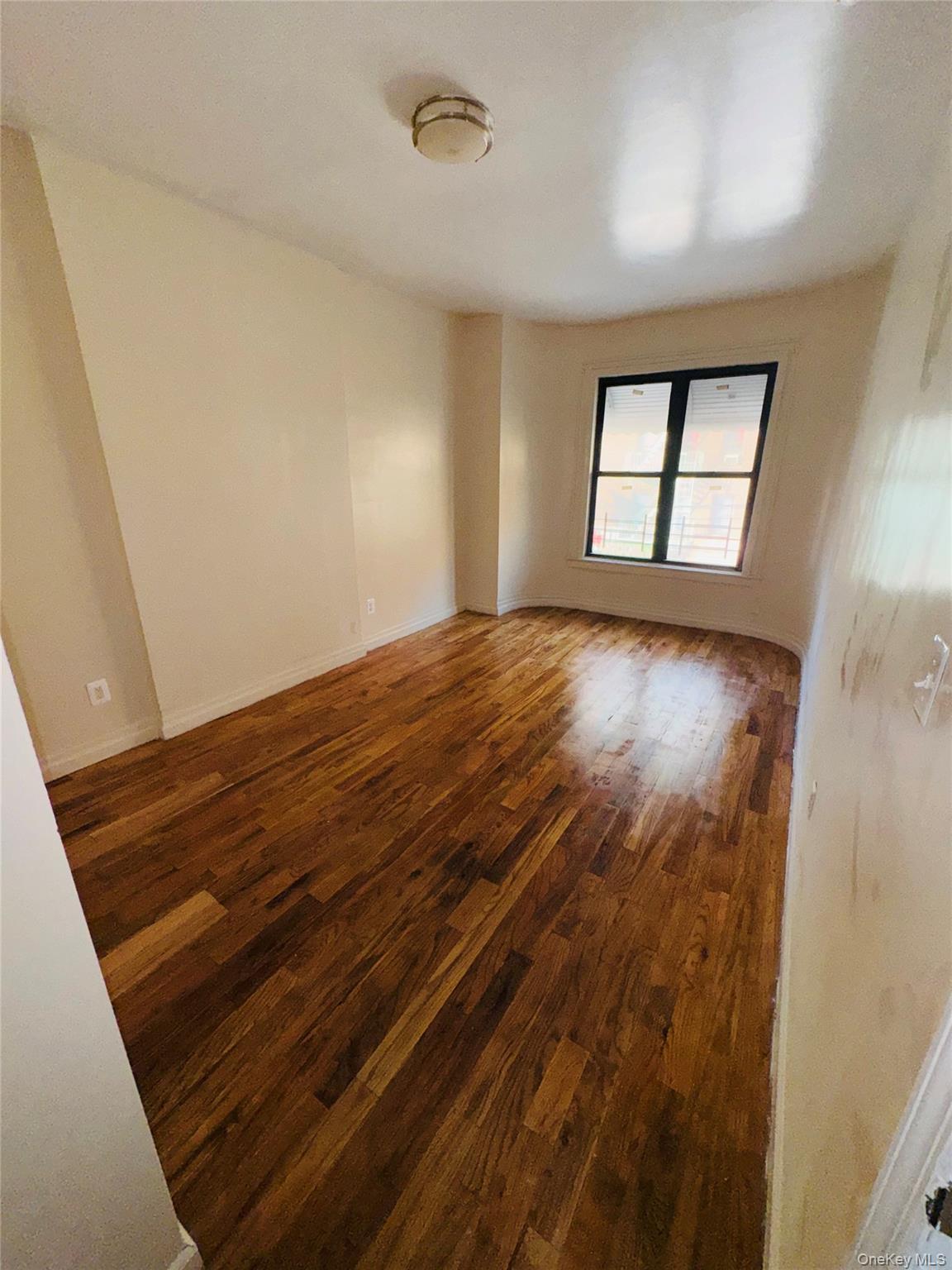 Single Family E 194th Street Bronx, NY 10458, MLS-1041972-15