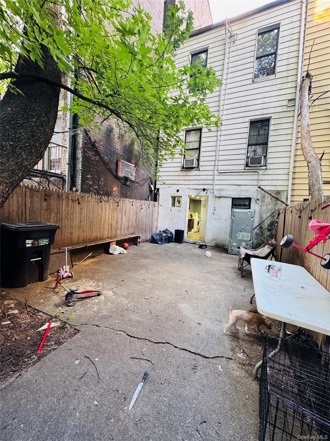 Single Family E 194th Street Bronx, NY 10458, MLS-1041972-26