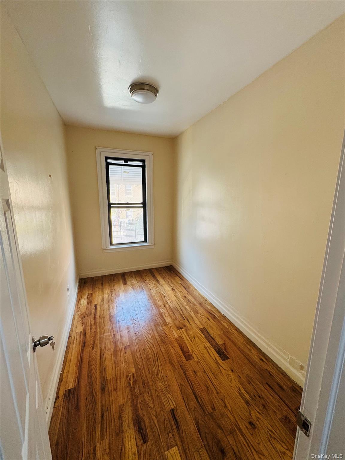 Single Family E 194th Street Bronx, NY 10458, MLS-1041972-6