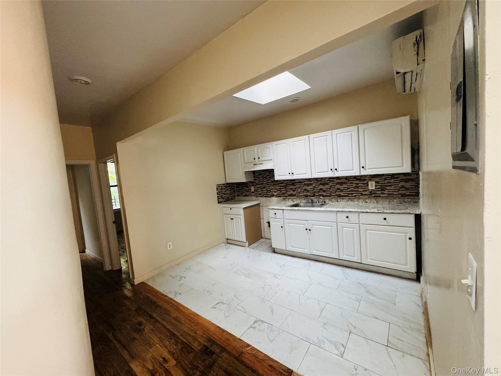 Single Family E 194th Street Bronx, NY 10458, MLS-1041972-9