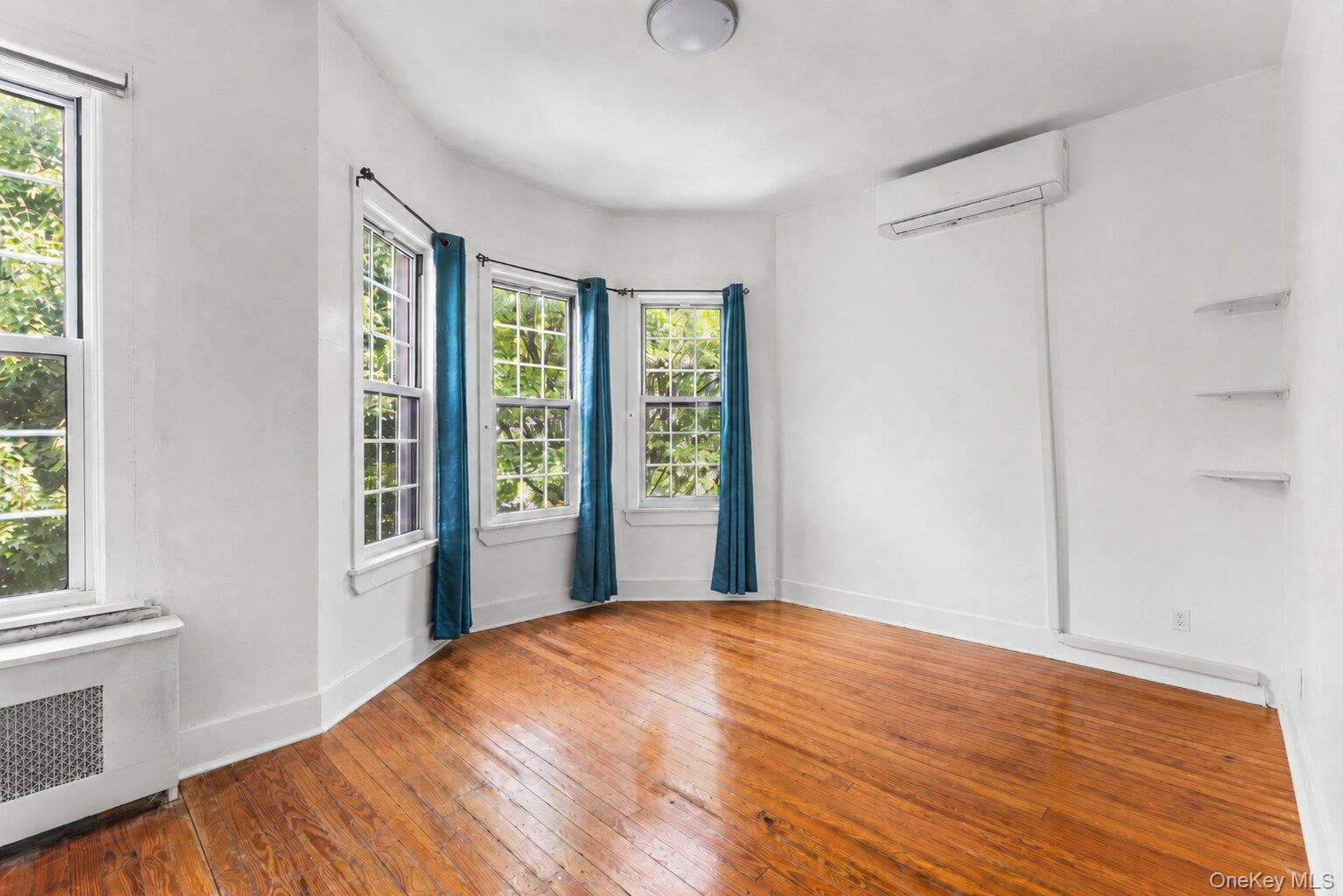 Single Family 79th Street Queens, NY 11421, MLS-1041973-13