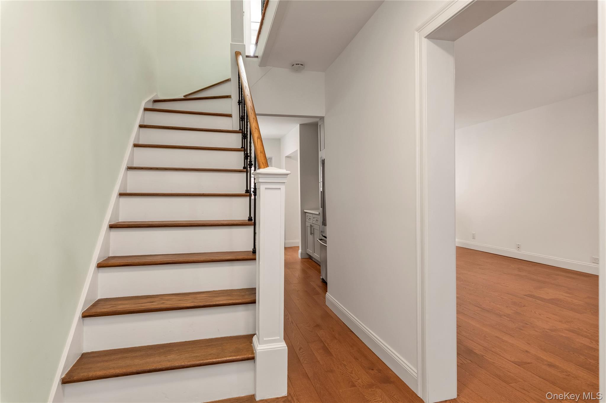 Single Family 37th Street Queens, NY 11103, MLS-1041989-10