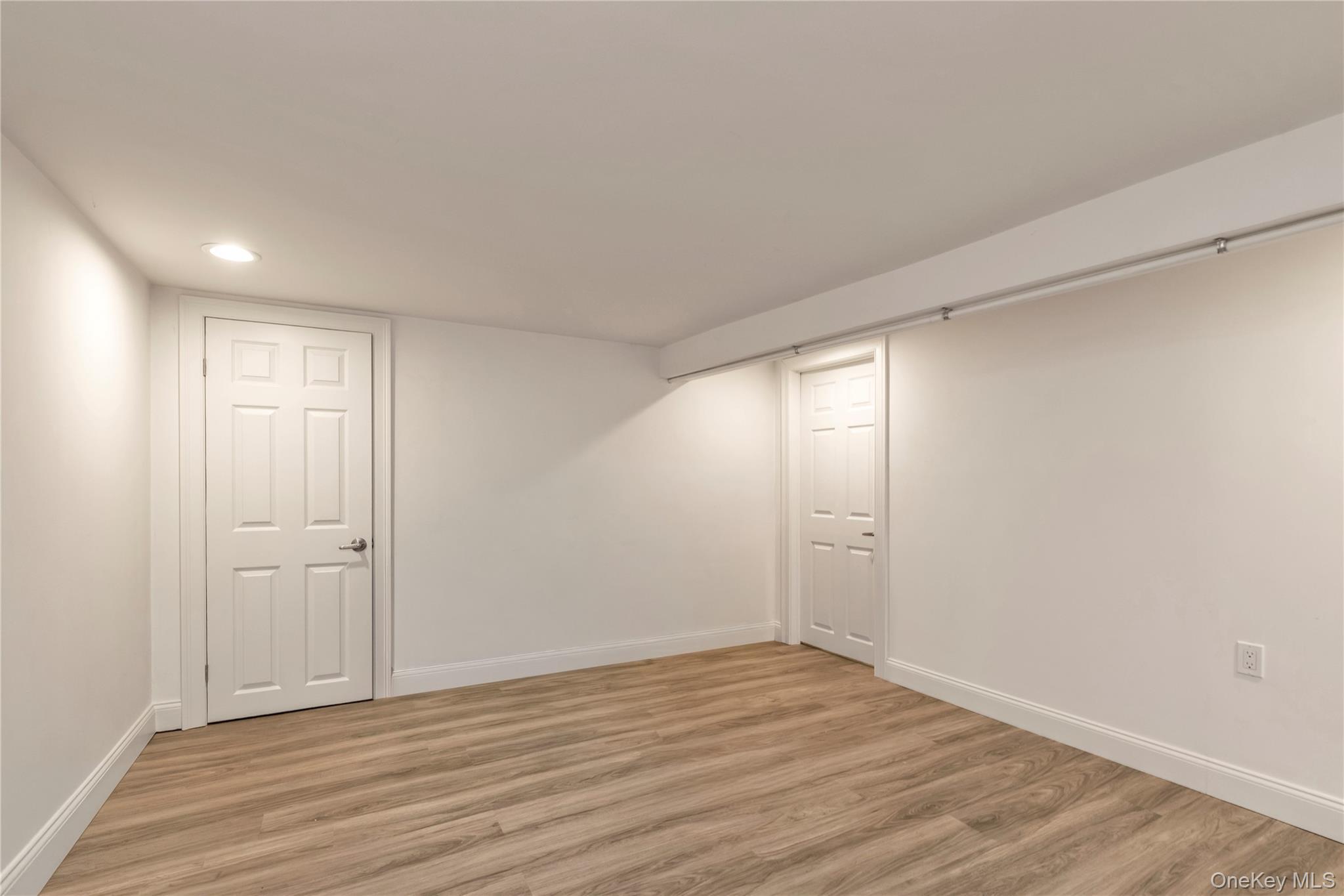 Single Family 37th Street Queens, NY 11103, MLS-1041989-15