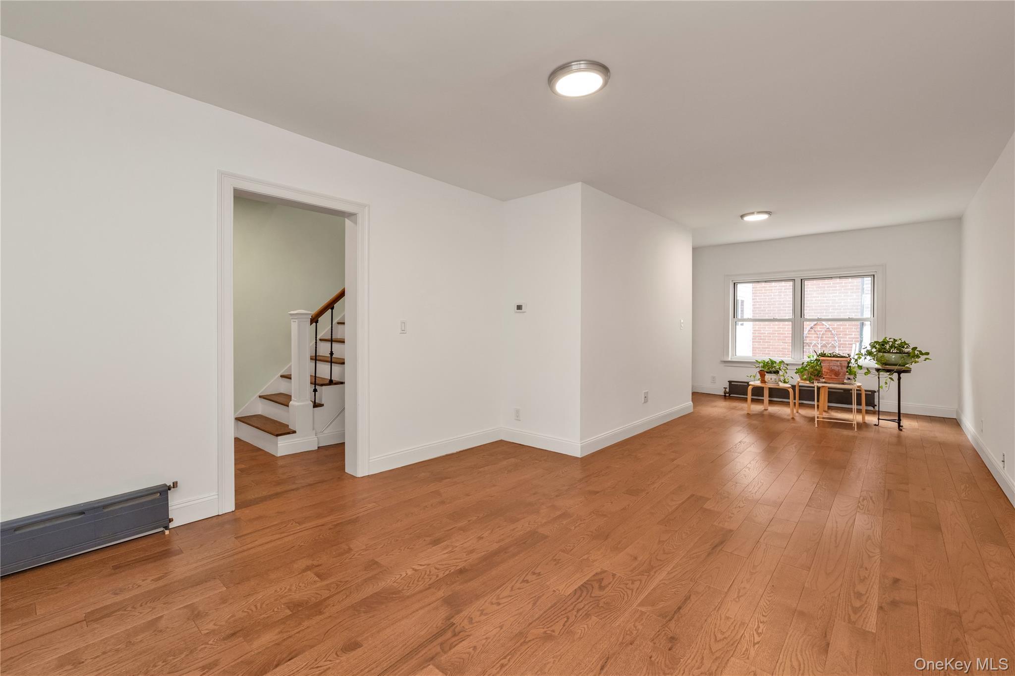 Single Family 37th Street Queens, NY 11103, MLS-1041989-4