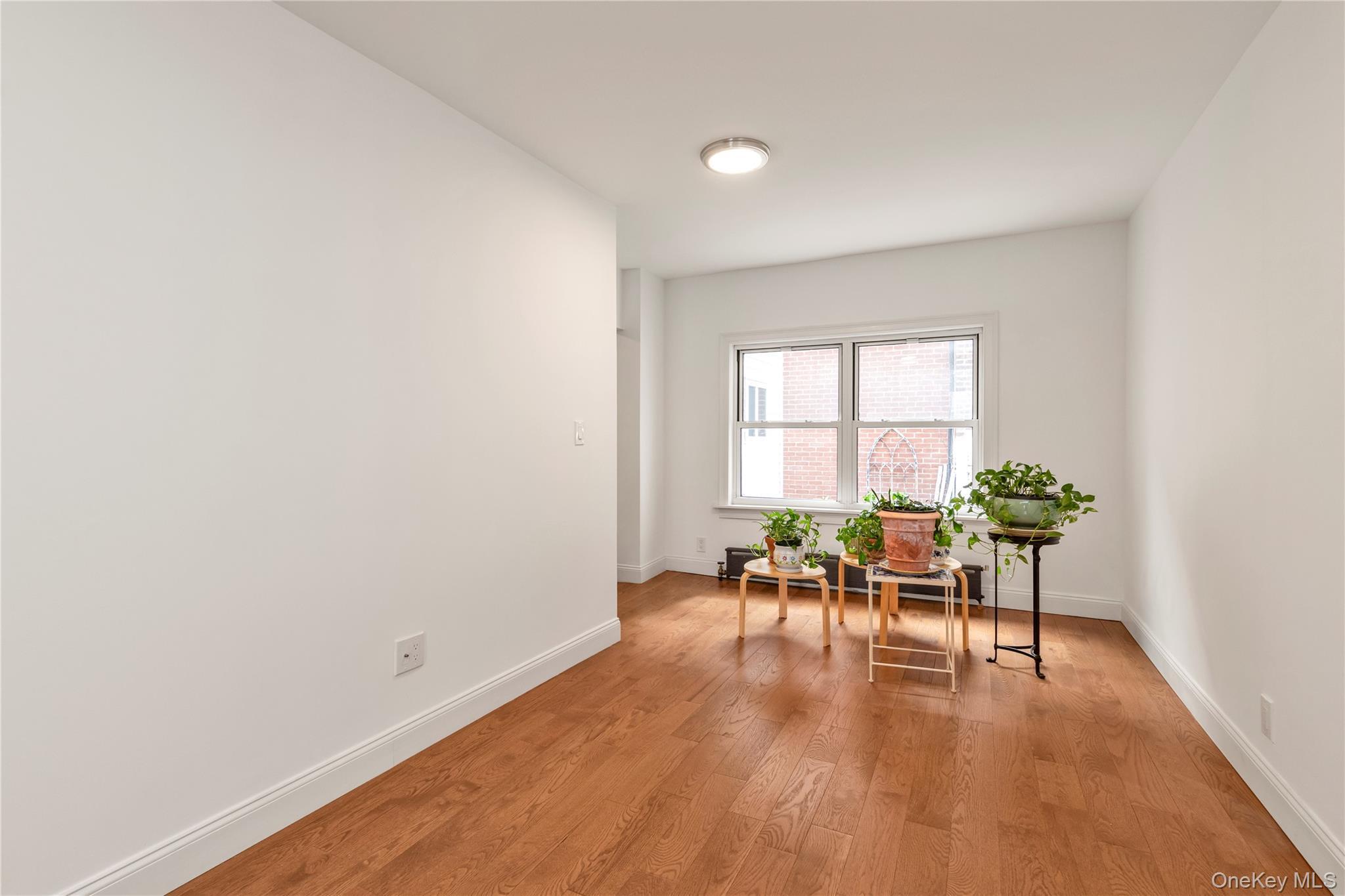 Single Family 37th Street Queens, NY 11103, MLS-1041989-6