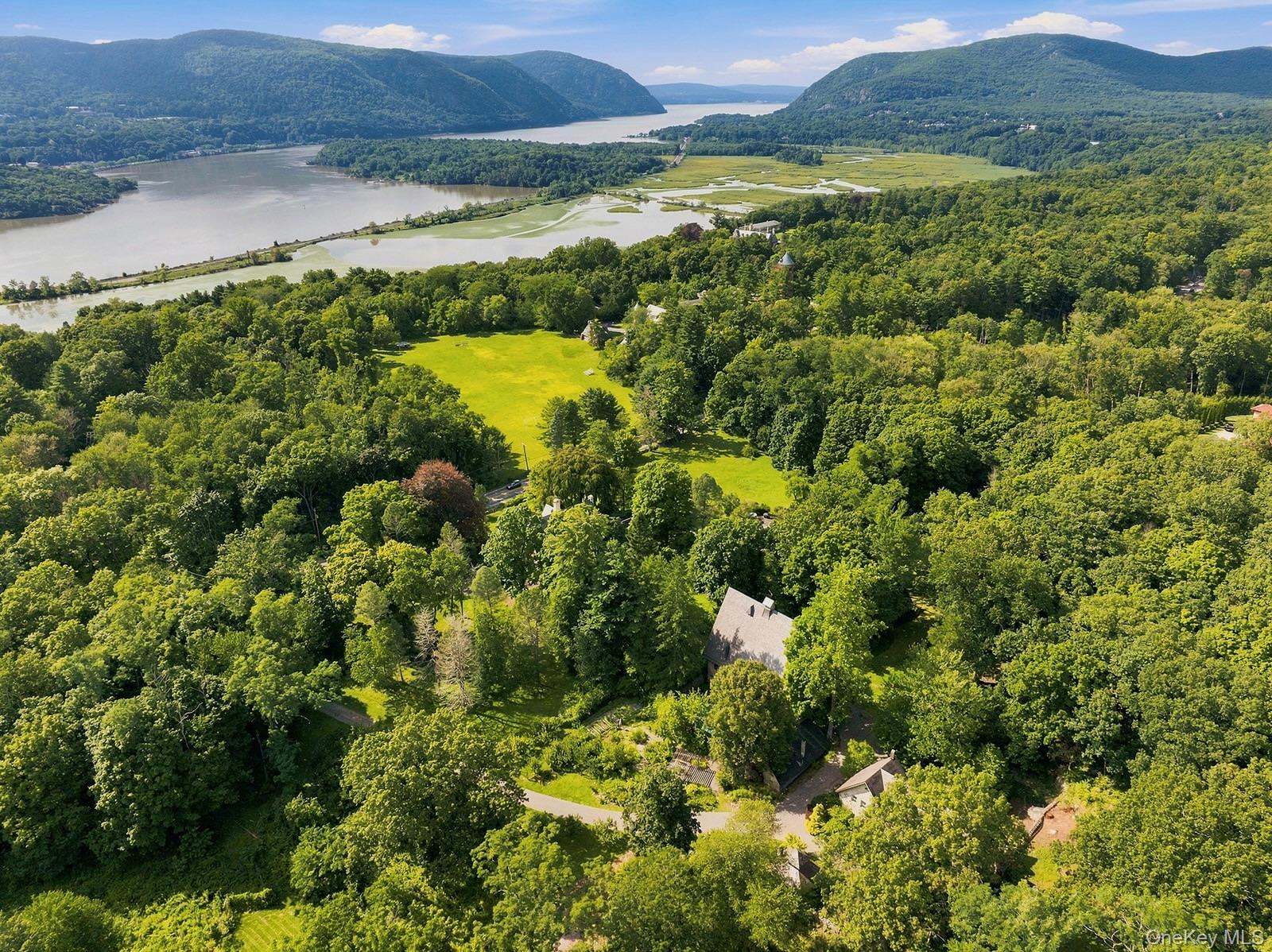 Single Family Normandy Grange Putnam County, NY 10524, MLS-1041990-40