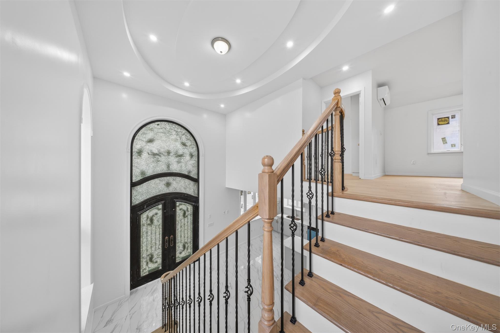 Single Family 168th Street  Queens, NY 11366, MLS-1041993-12
