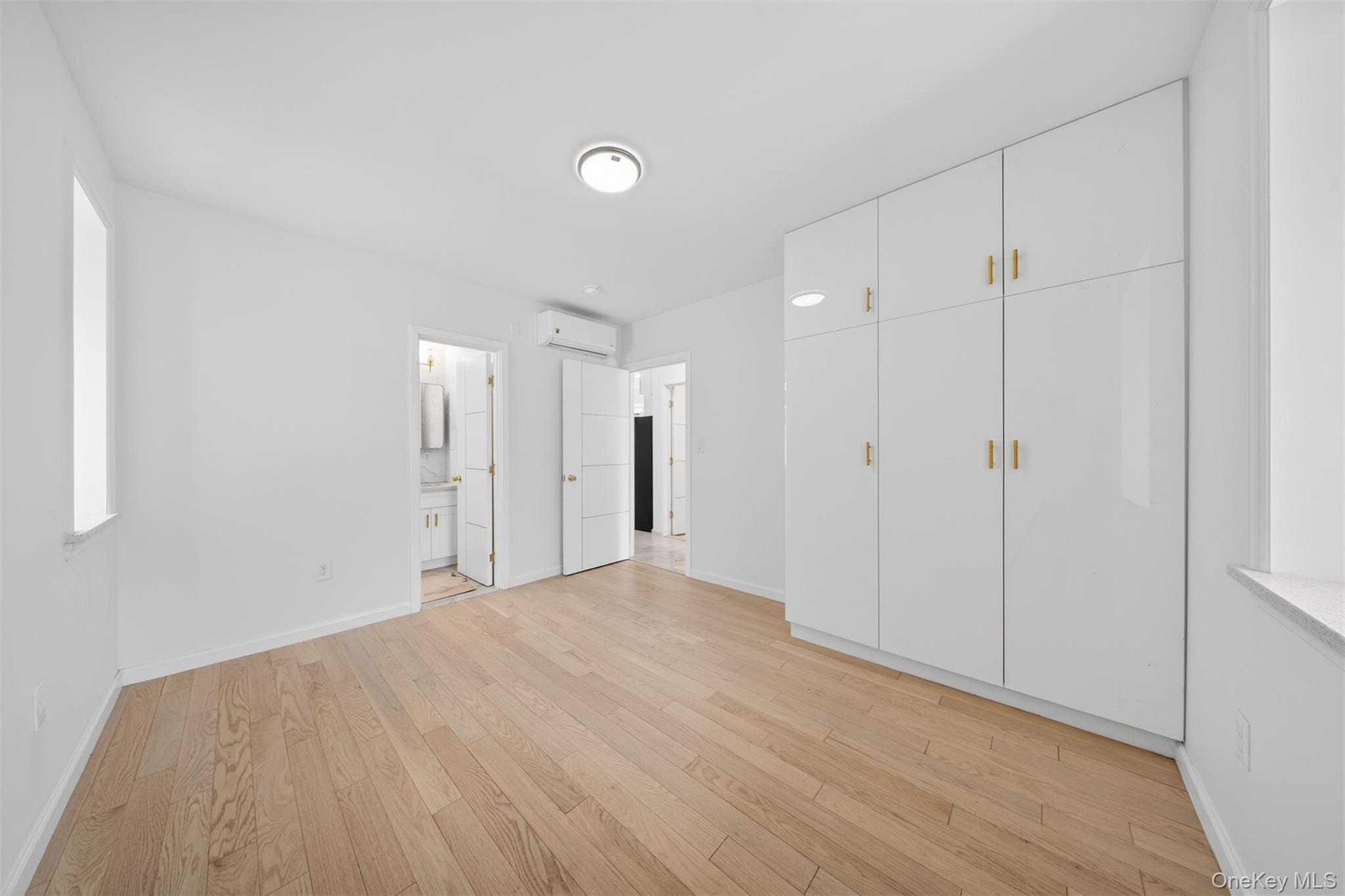Single Family 168th Street  Queens, NY 11366, MLS-1041993-30