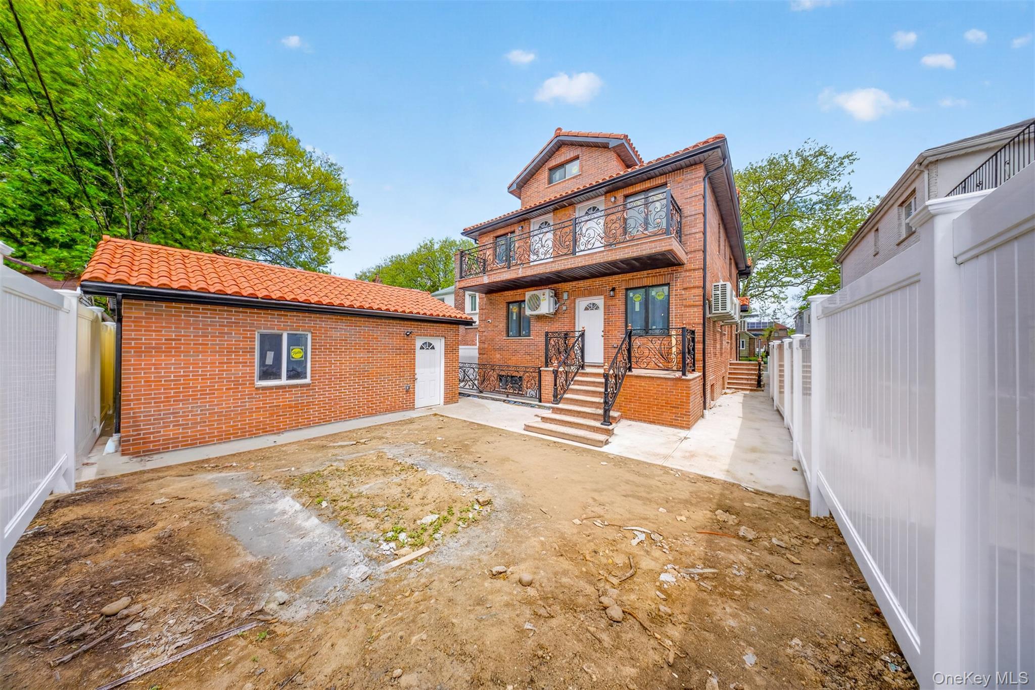 Single Family 168th Street  Queens, NY 11366, MLS-1041993-42