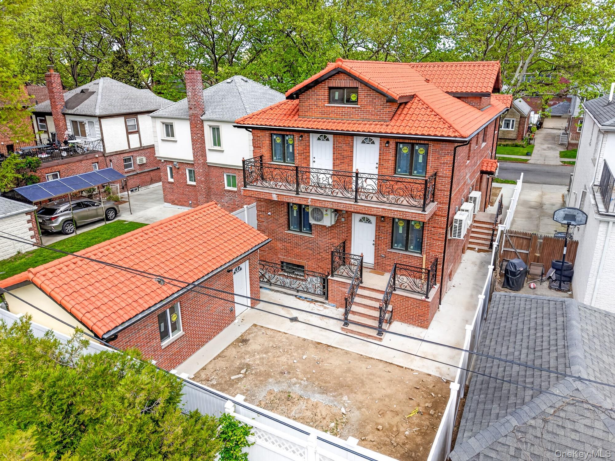 Single Family 168th Street  Queens, NY 11366, MLS-1041993-43