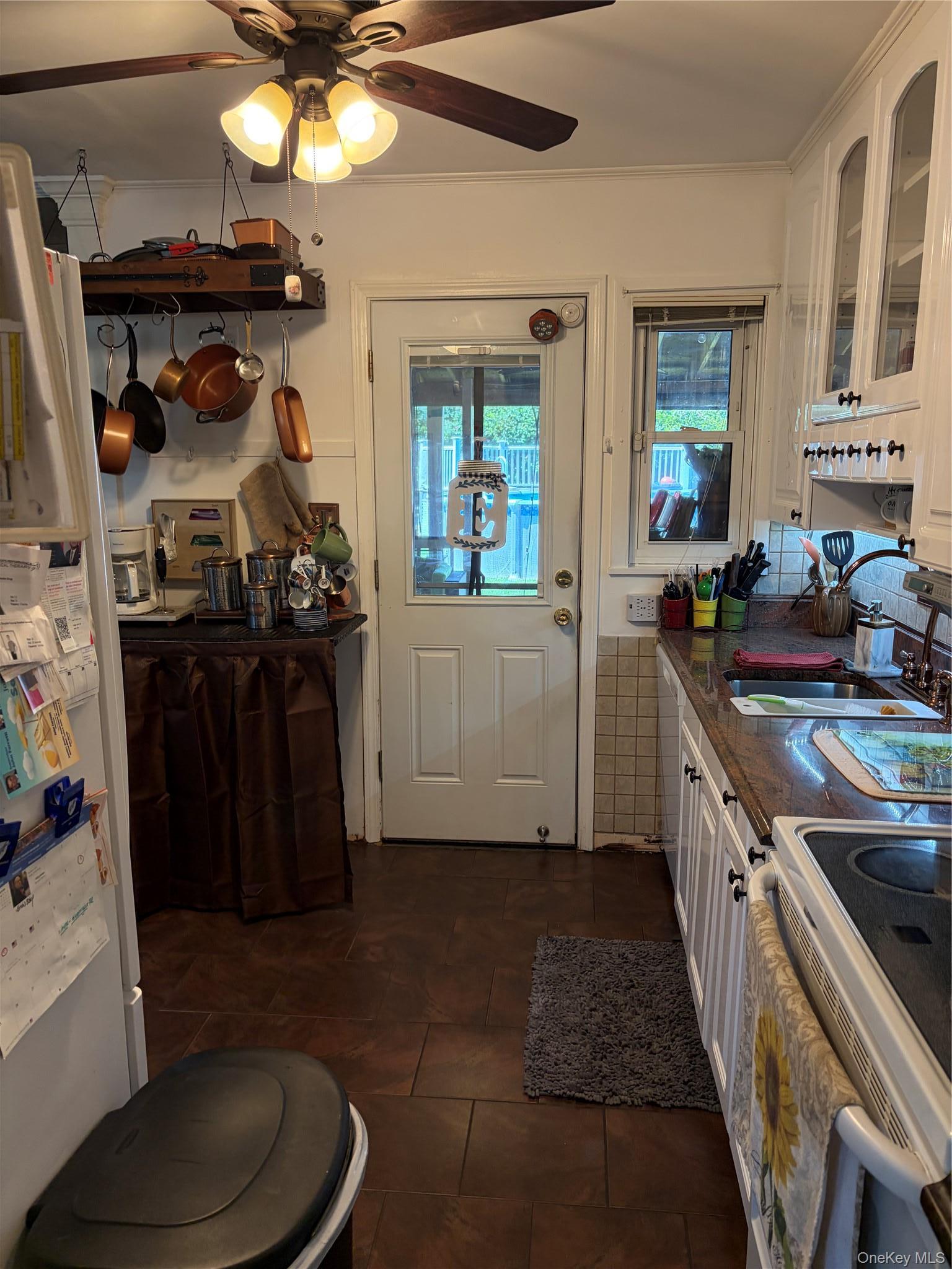 Single Family Diellen Lane  Nassau County, NY 11003, MLS-1041998-13