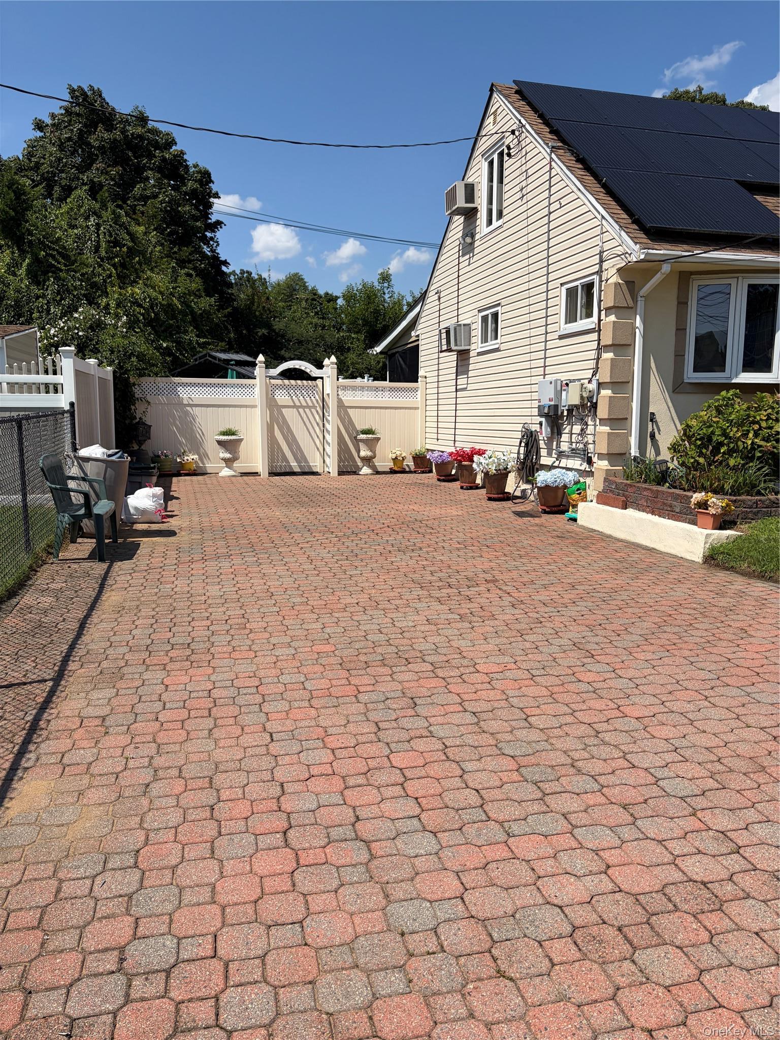 Single Family Diellen Lane  Nassau County, NY 11003, MLS-1041998-2