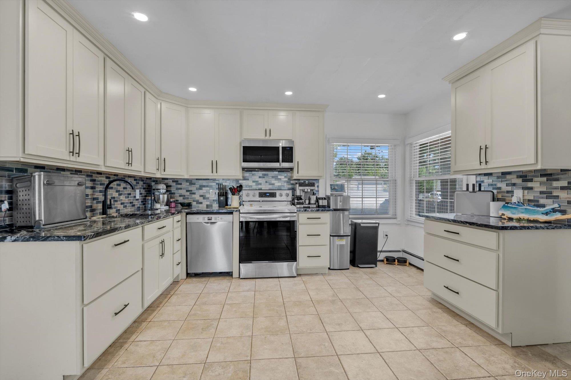 Single Family Sprucewood Drive  Nassau County, NY 11756, MLS-1042000-4