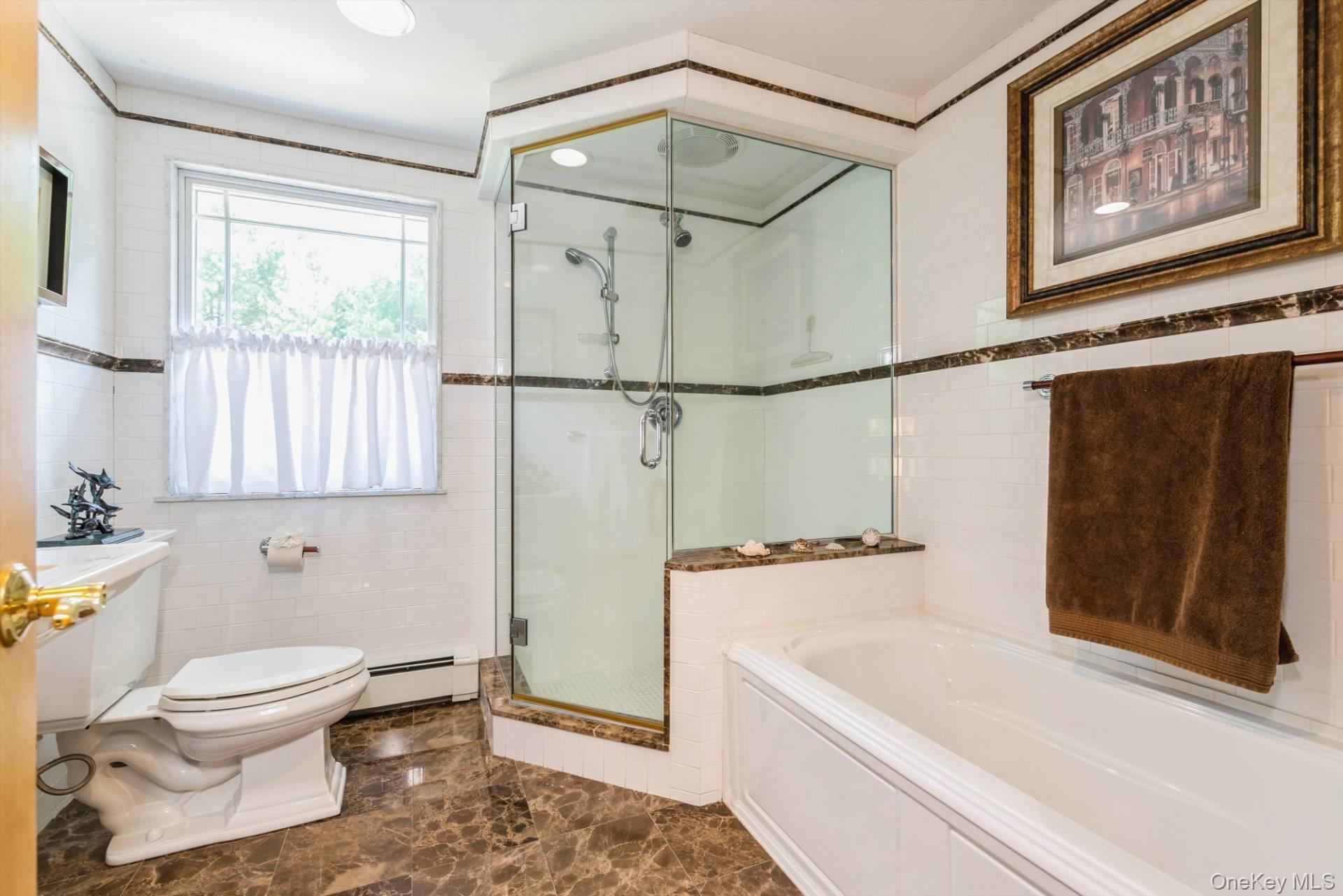 Single Family W Landing Road Suffolk County, NY 11946, MLS-1042004-16