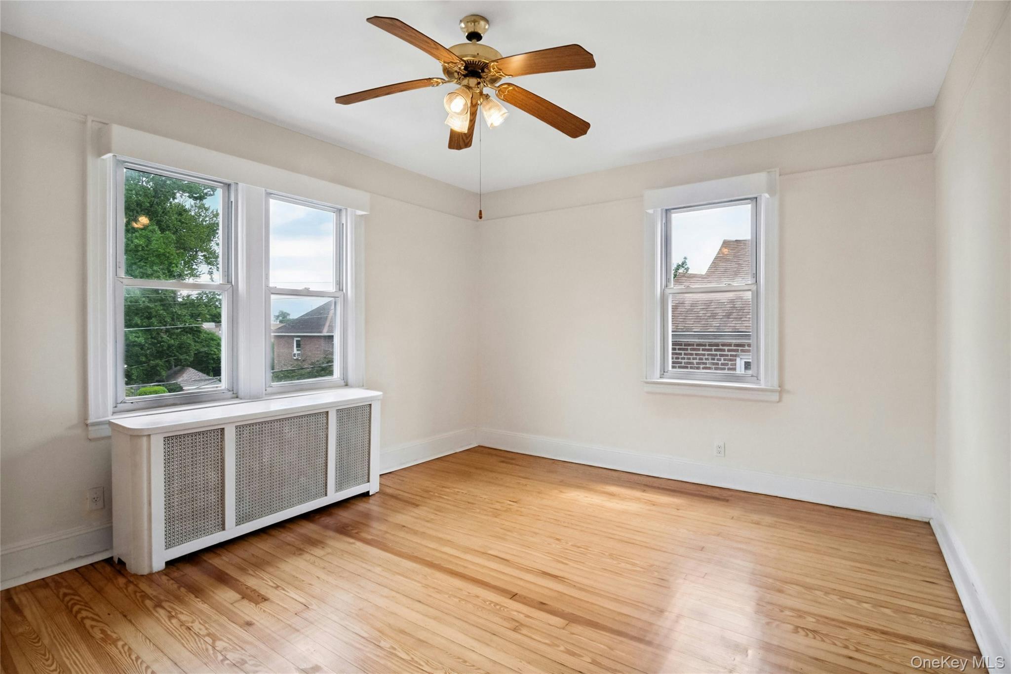Single Family Duryea Avenue  Bronx, NY 10466, MLS-1042005-18