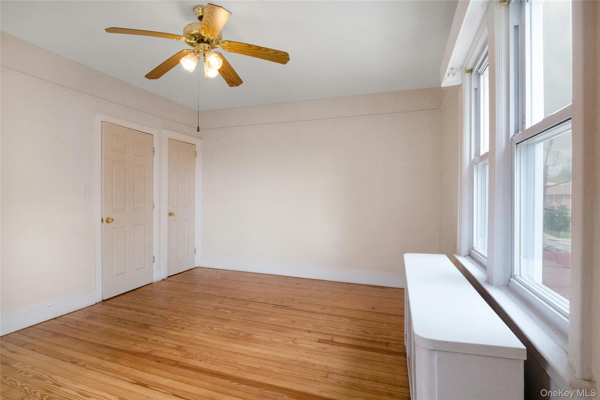 Single Family Duryea Avenue  Bronx, NY 10466, MLS-1042005-22