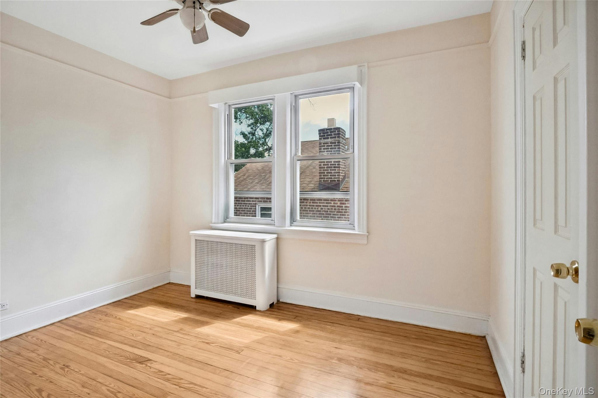 Single Family Duryea Avenue  Bronx, NY 10466, MLS-1042005-23