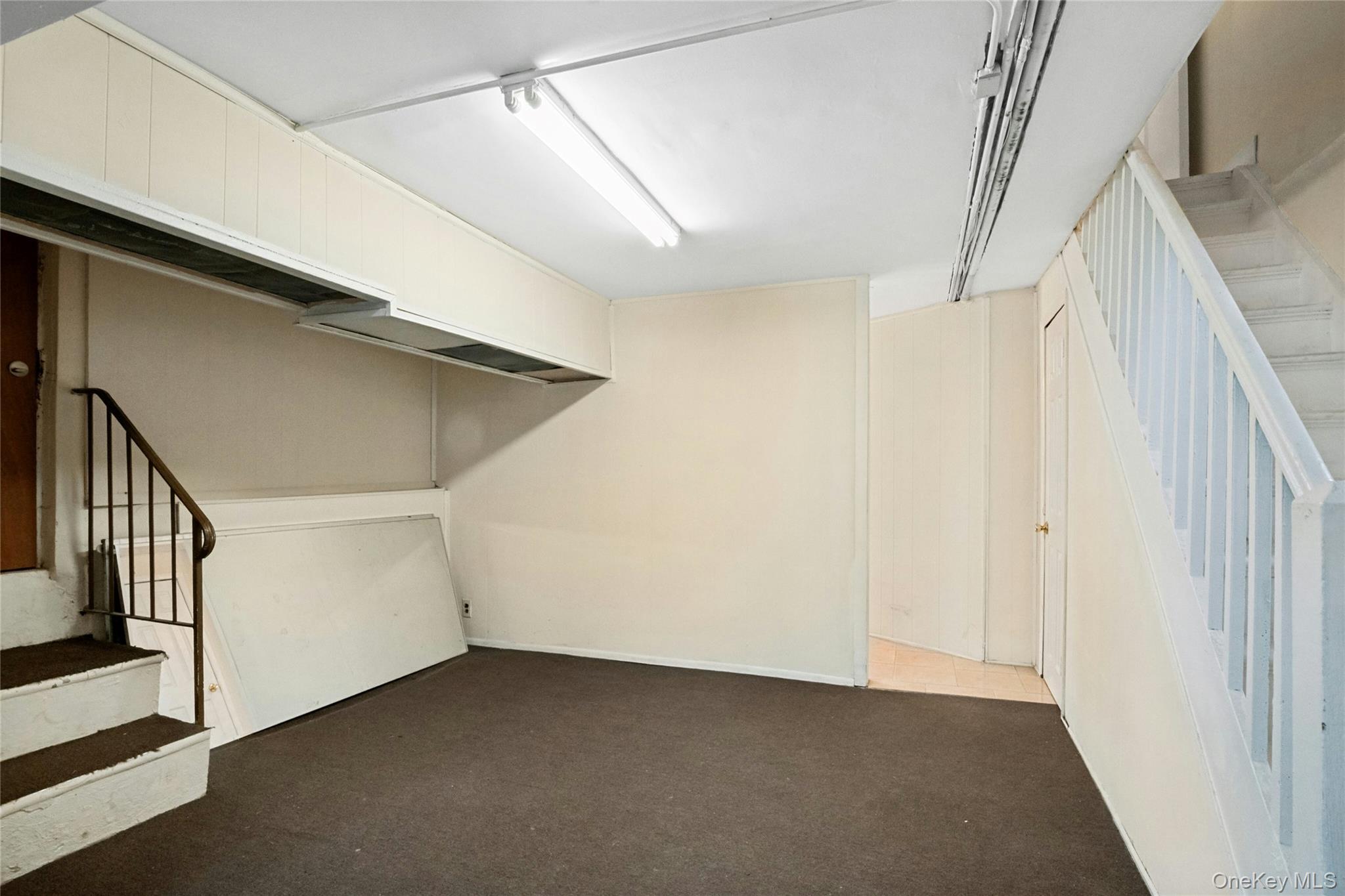 Single Family Duryea Avenue  Bronx, NY 10466, MLS-1042005-31