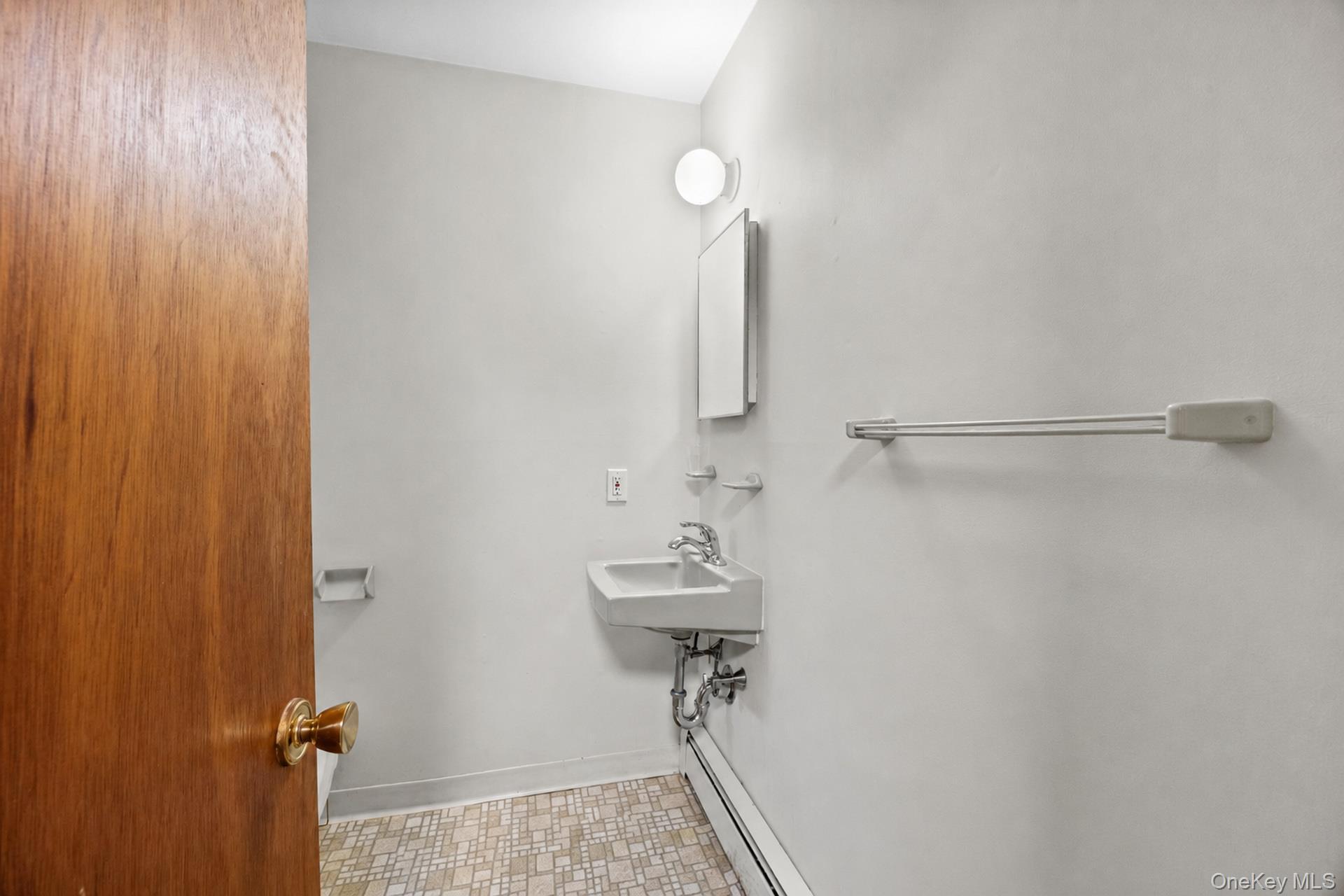 Single Family Great Peconic Bay Boulevard Suffolk County, NY 11948, MLS-1042007-27