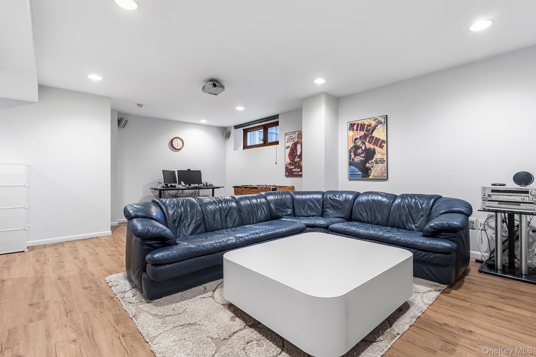 Single Family Kings Grant Way Westchester County, NY 10510, MLS-1042009-32